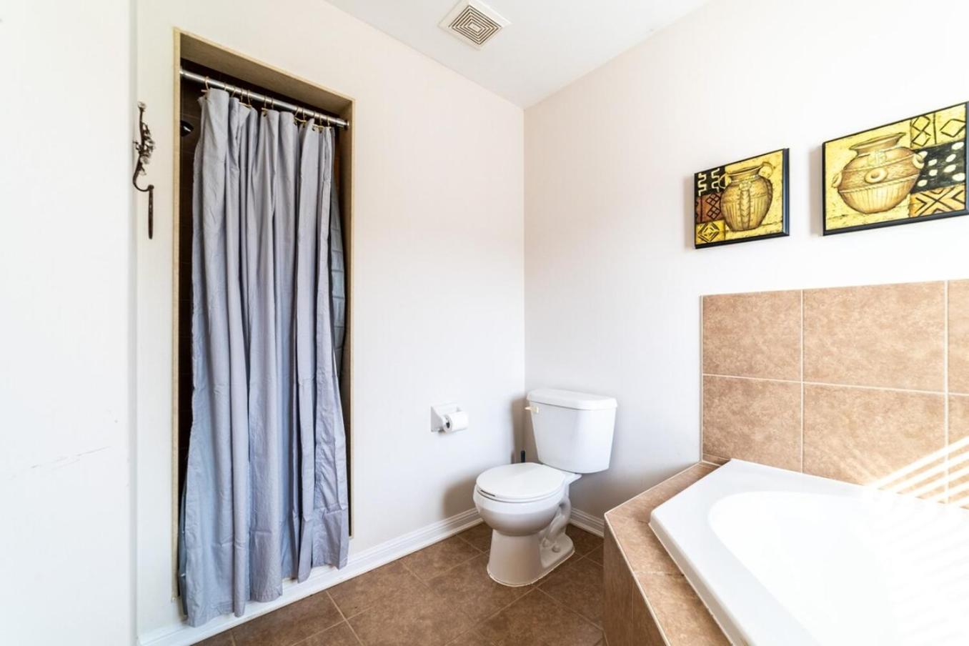 4br Near Hilton Falls - Kelso - Gazebo, Workspace