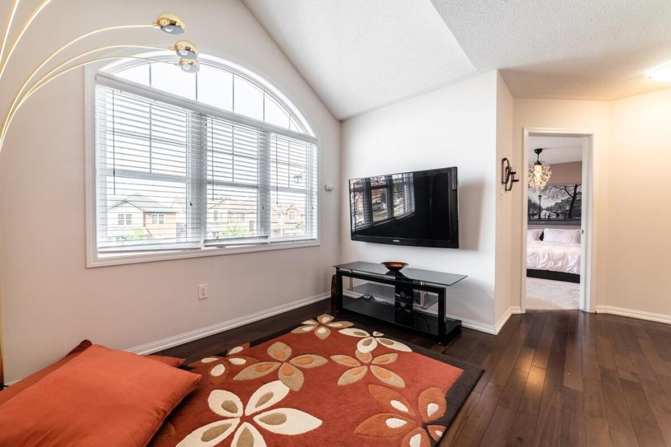 4br Near Hilton Falls - Kelso - Gazebo, Workspace