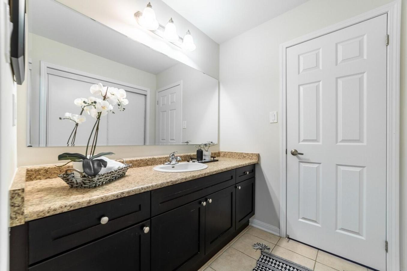 4br Near Hilton Falls - Kelso - Gazebo, Workspace