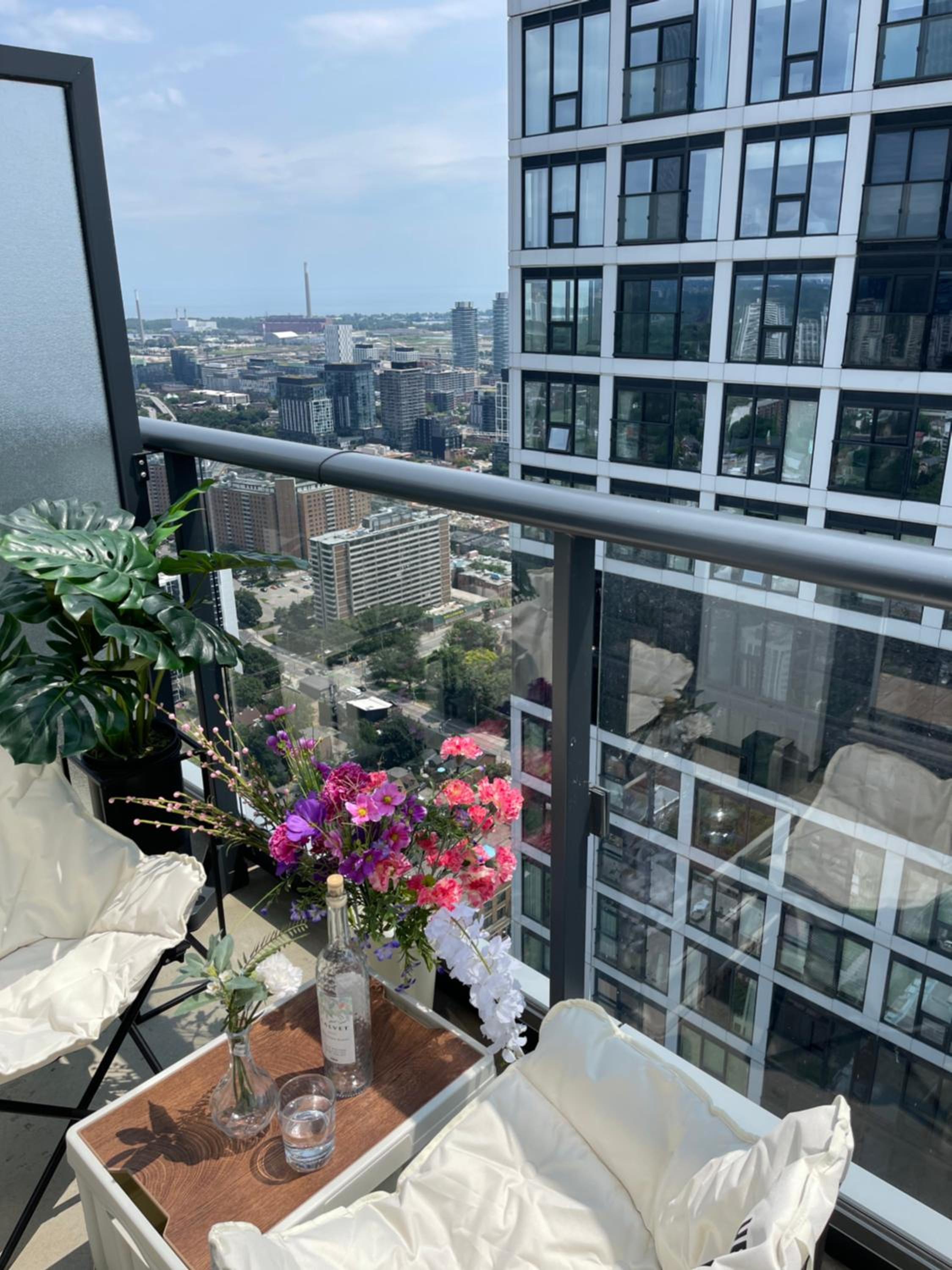 INFIVILLA Boutique Penthouse-Live in the SKY with Amazing Lakeview! Downtown Toronto!B