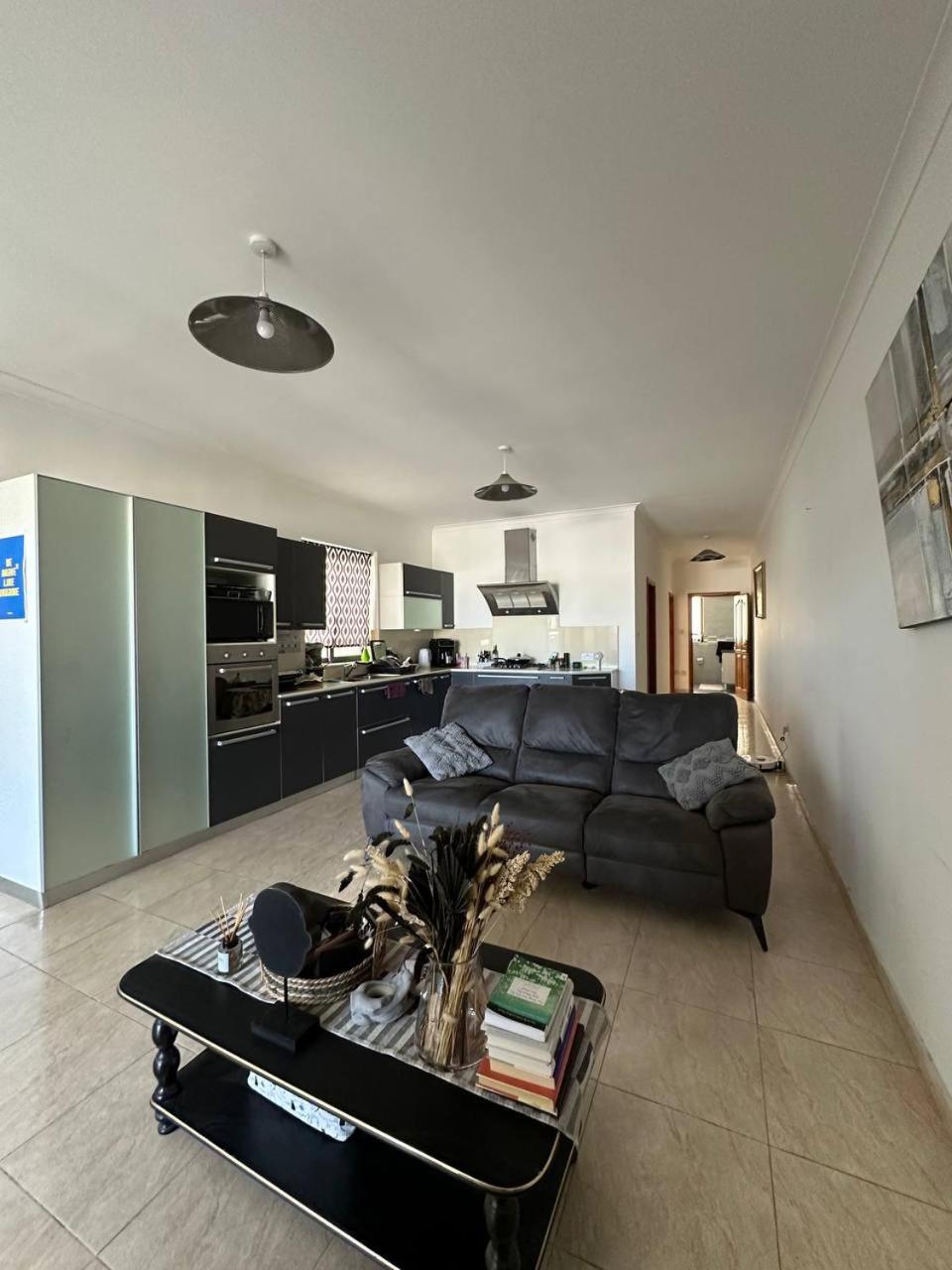 Cozy Room in Gzira - Close to Beachfront view 3