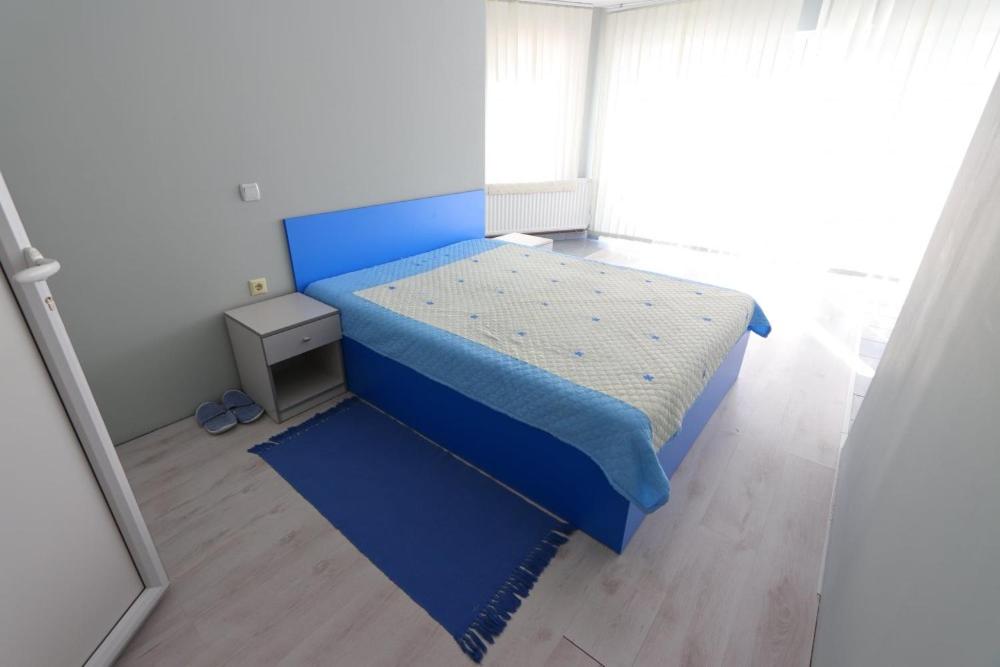 Studio Apartmani UZOR