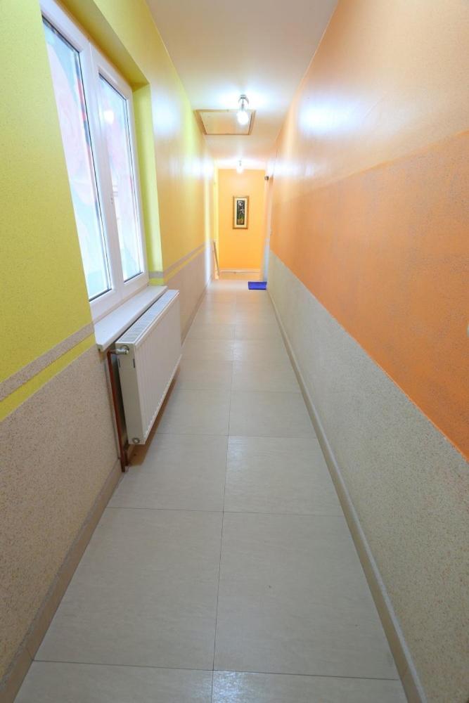 Studio Apartmani UZOR