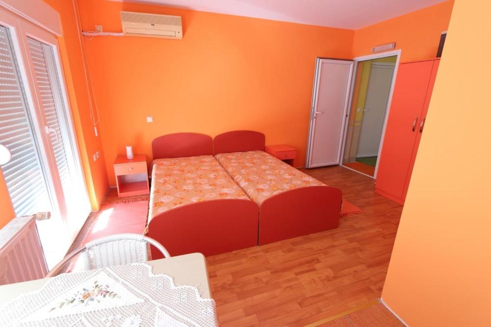 Studio Apartmani UZOR