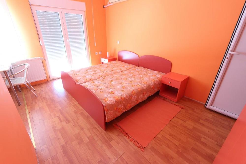 Studio Apartmani UZOR