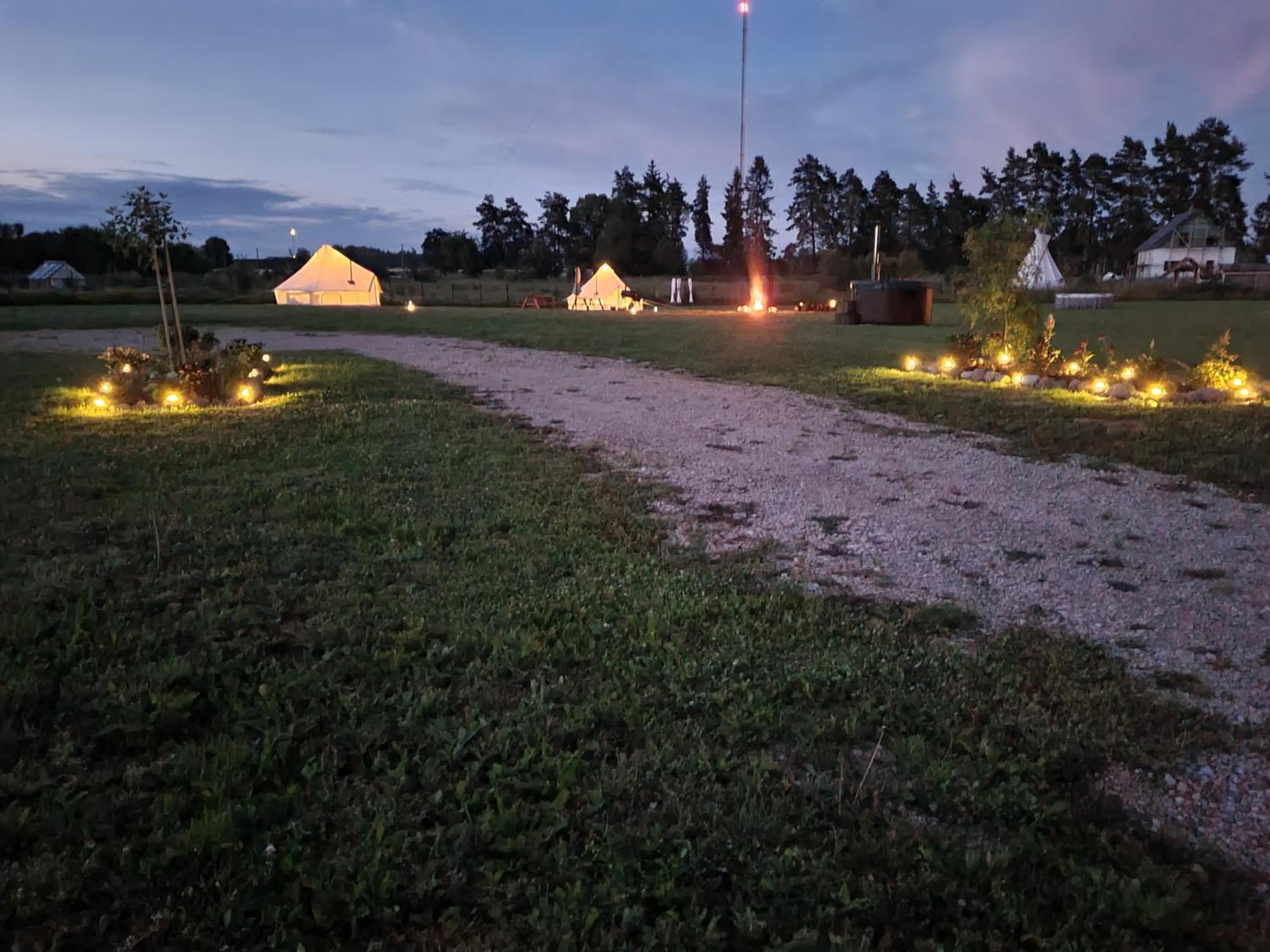 Salomon Glamping