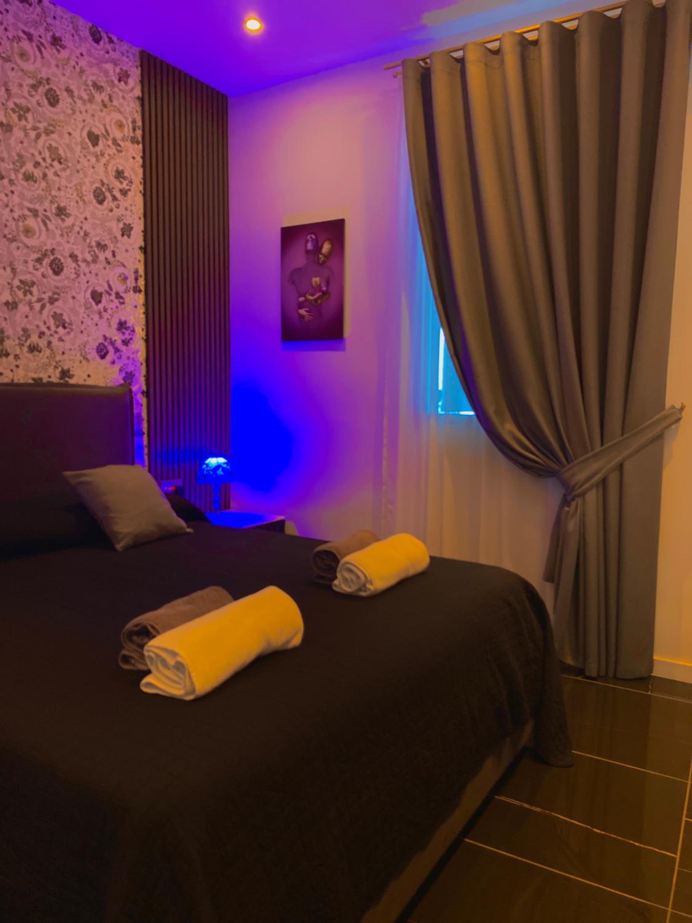 Azure Gold Apartment