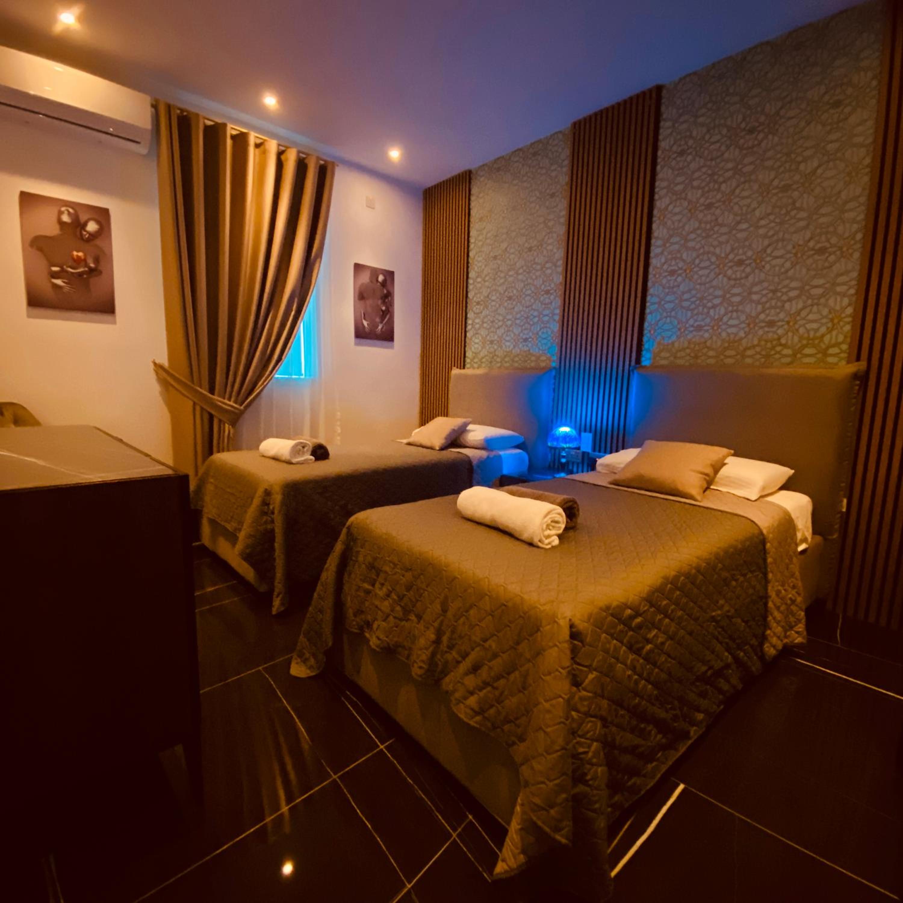Azure Gold Apartment