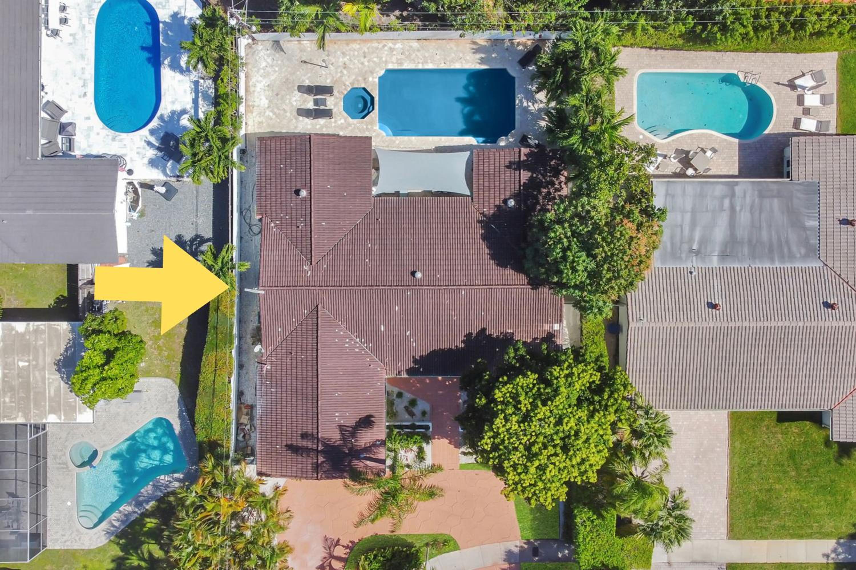 Gated Villa Blanca 5BR 3BA with Heated Pool & BBQ