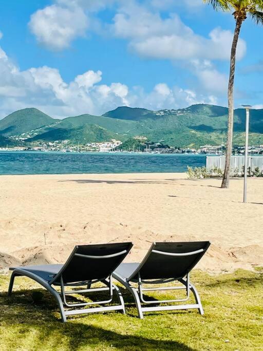 Salty Beach, Amazing 1 bedroom beachfront, Nettle Bay Beach Club view 5