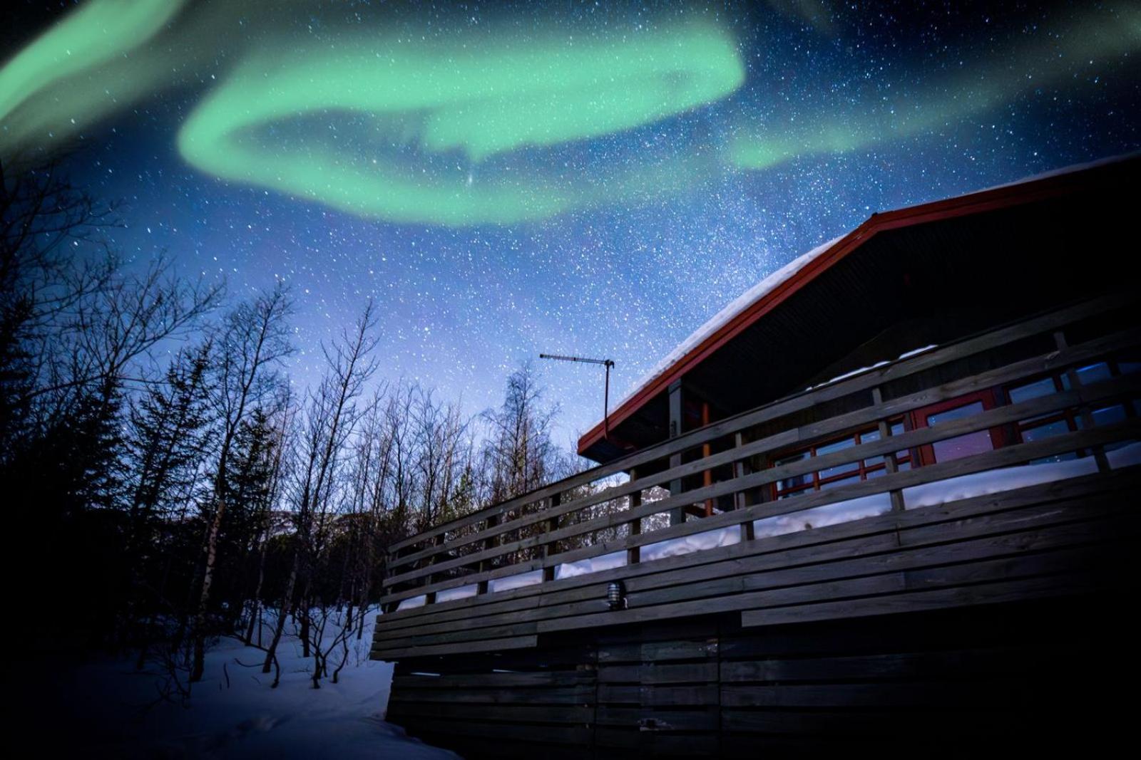 Hotel Selið Cottage - Traditional Icelandic Summerhouse with hot tub - Image 1