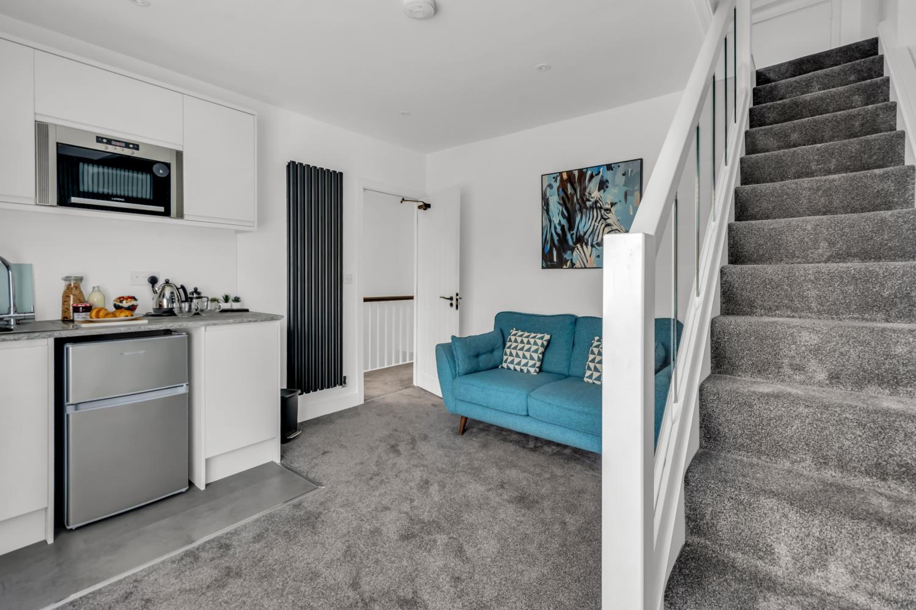 Stanley Park House Peterborough - 3 bed, 3 bathroom, parking, garden