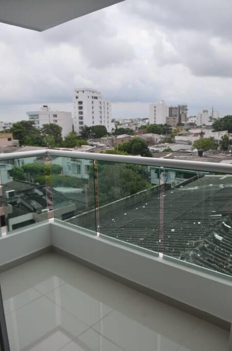 Apto de 3 alcobas, 2 balcones en lugar estratégico