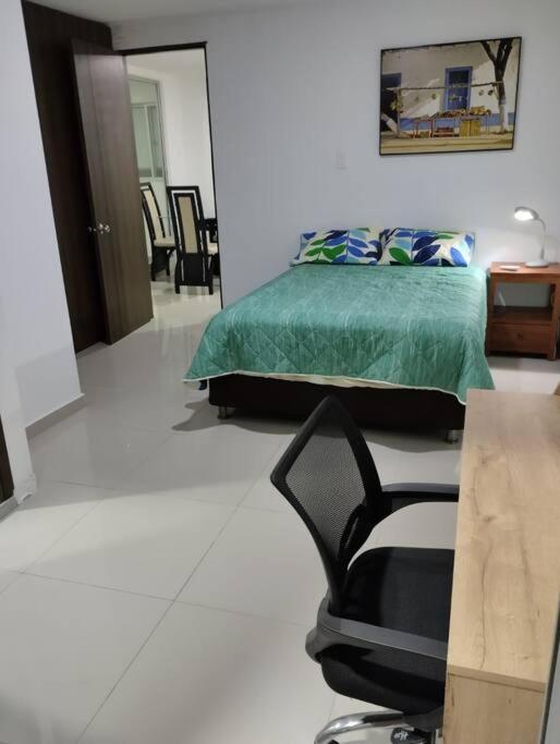 Apto de 3 alcobas, 2 balcones en lugar estratégico