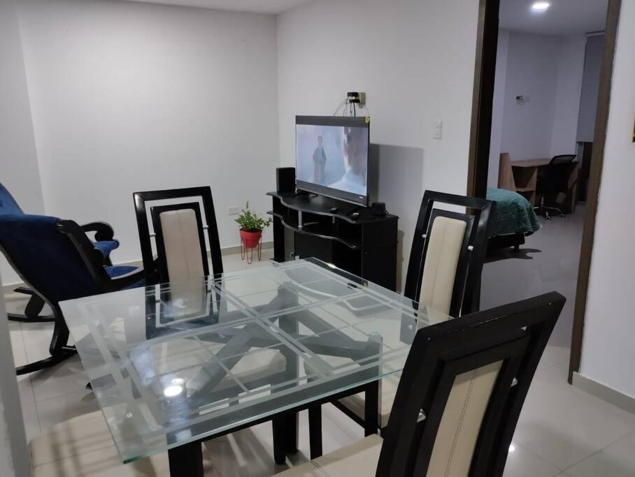 Apto de 3 alcobas, 2 balcones en lugar estratégico