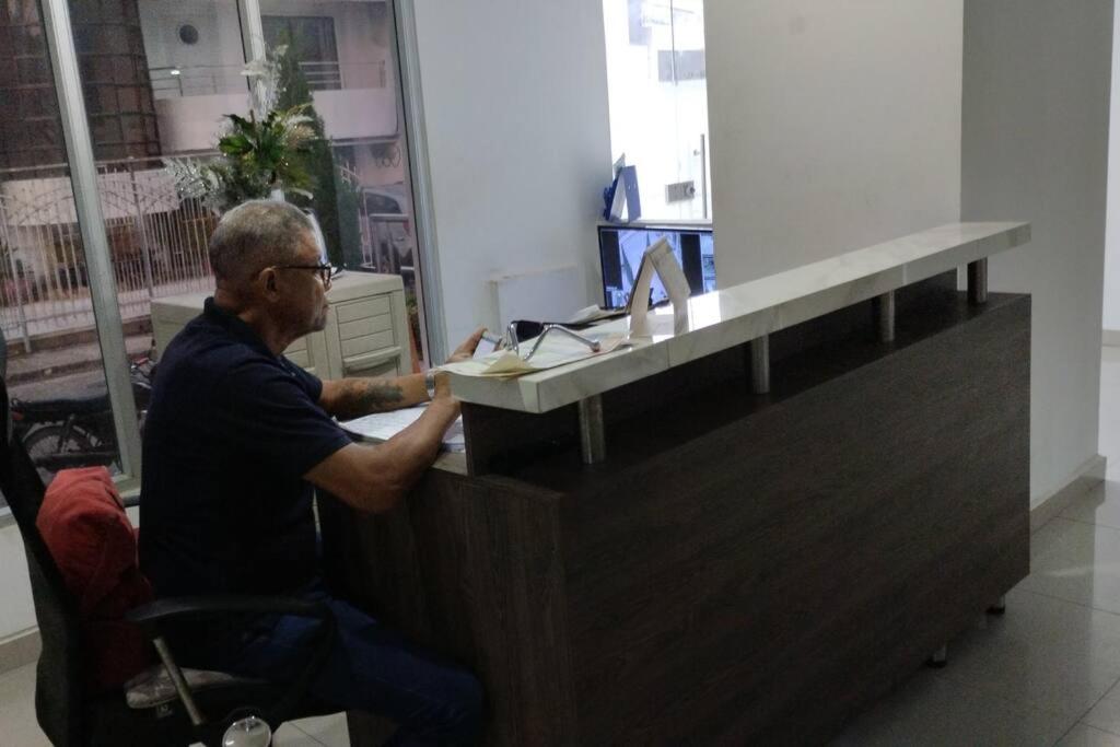 Apto de 3 alcobas, 2 balcones en lugar estratégico