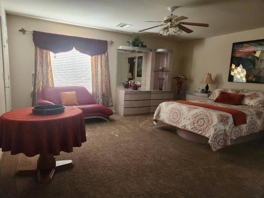 home suite in perfect location view 5