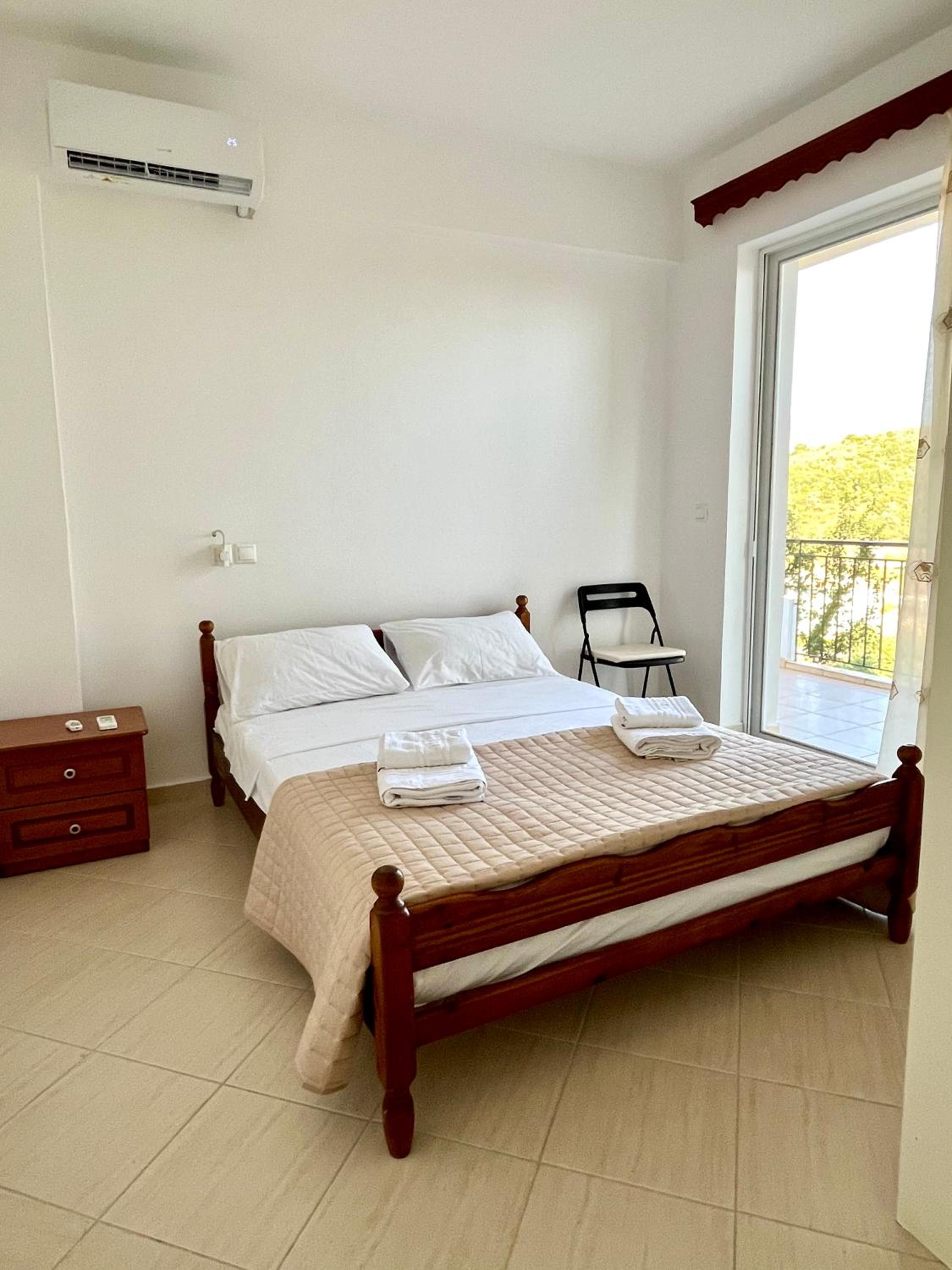 Tsaousi Apartments