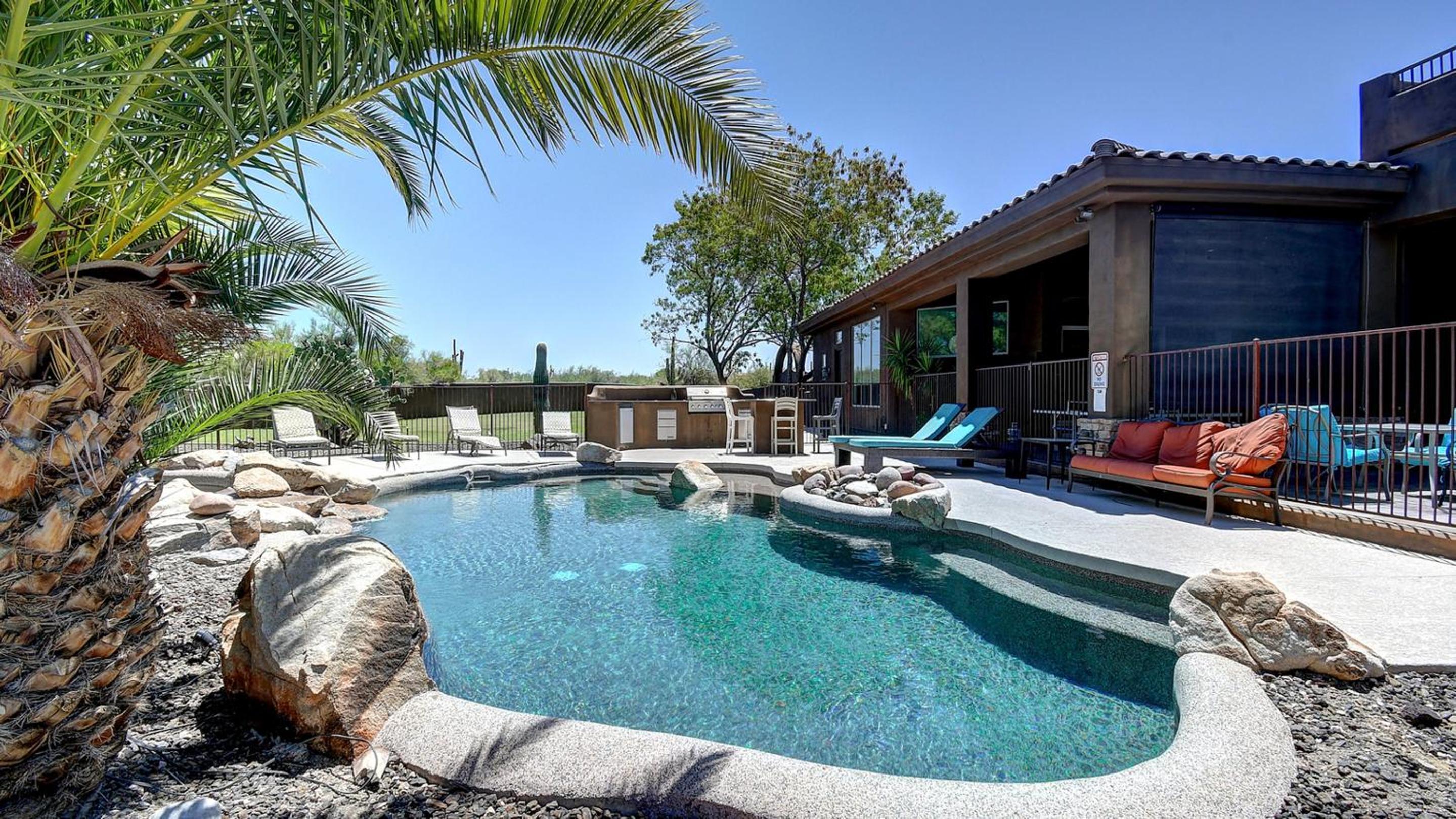 Custom Home 2 ACRES True Indoor-Outdoor Living