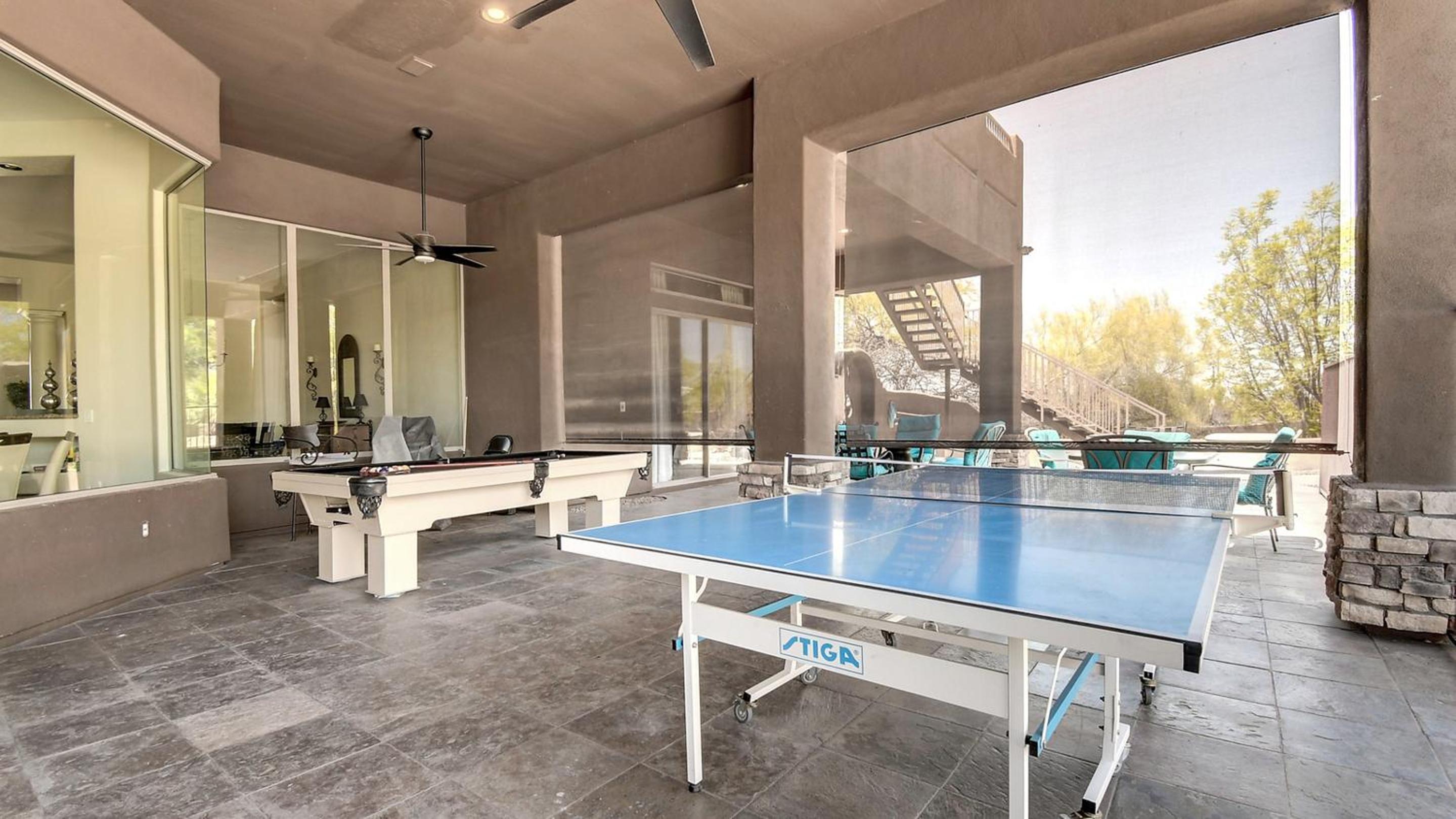 Custom Home 2 ACRES True Indoor-Outdoor Living