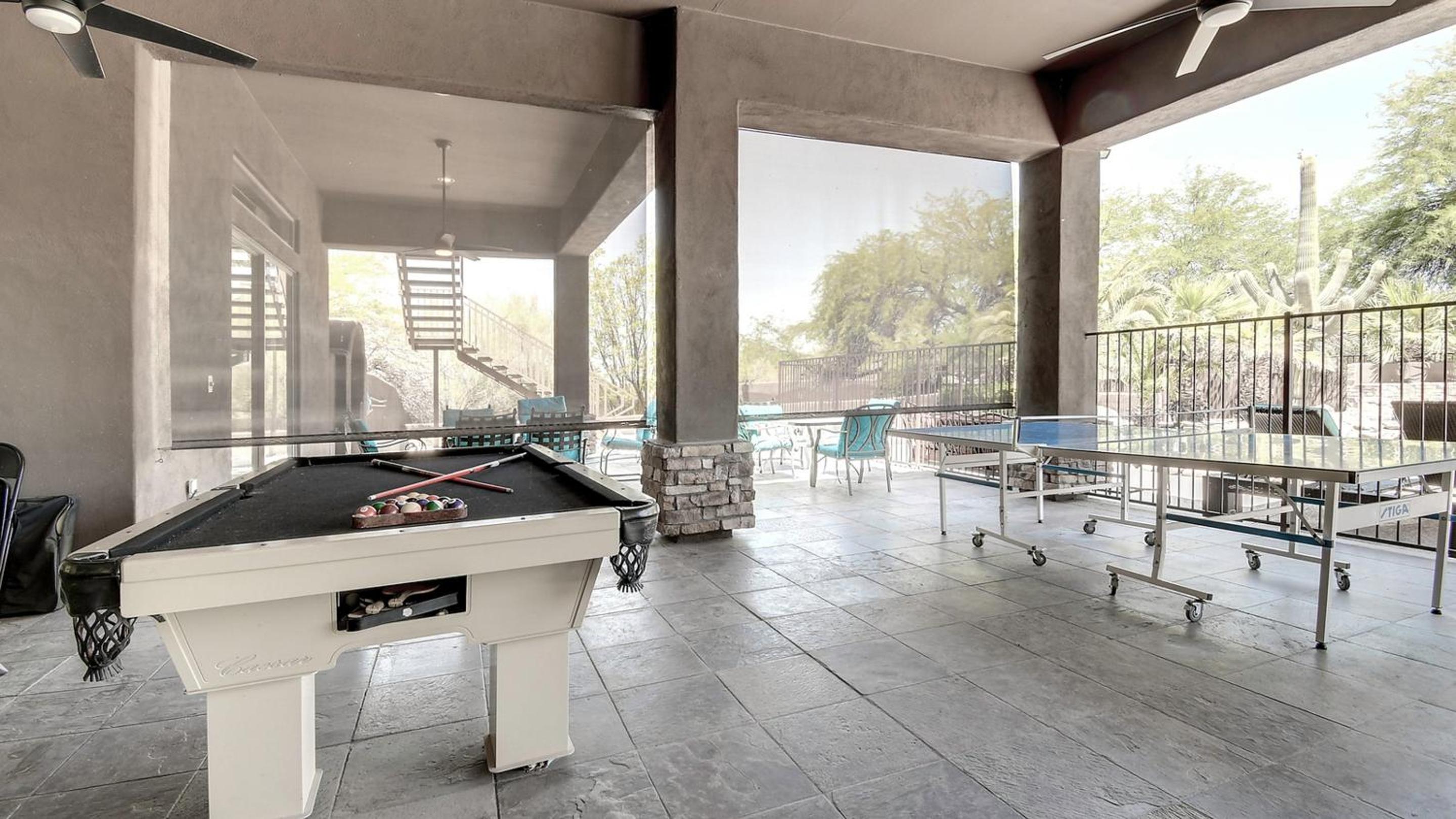 Custom Home 2 ACRES True Indoor-Outdoor Living