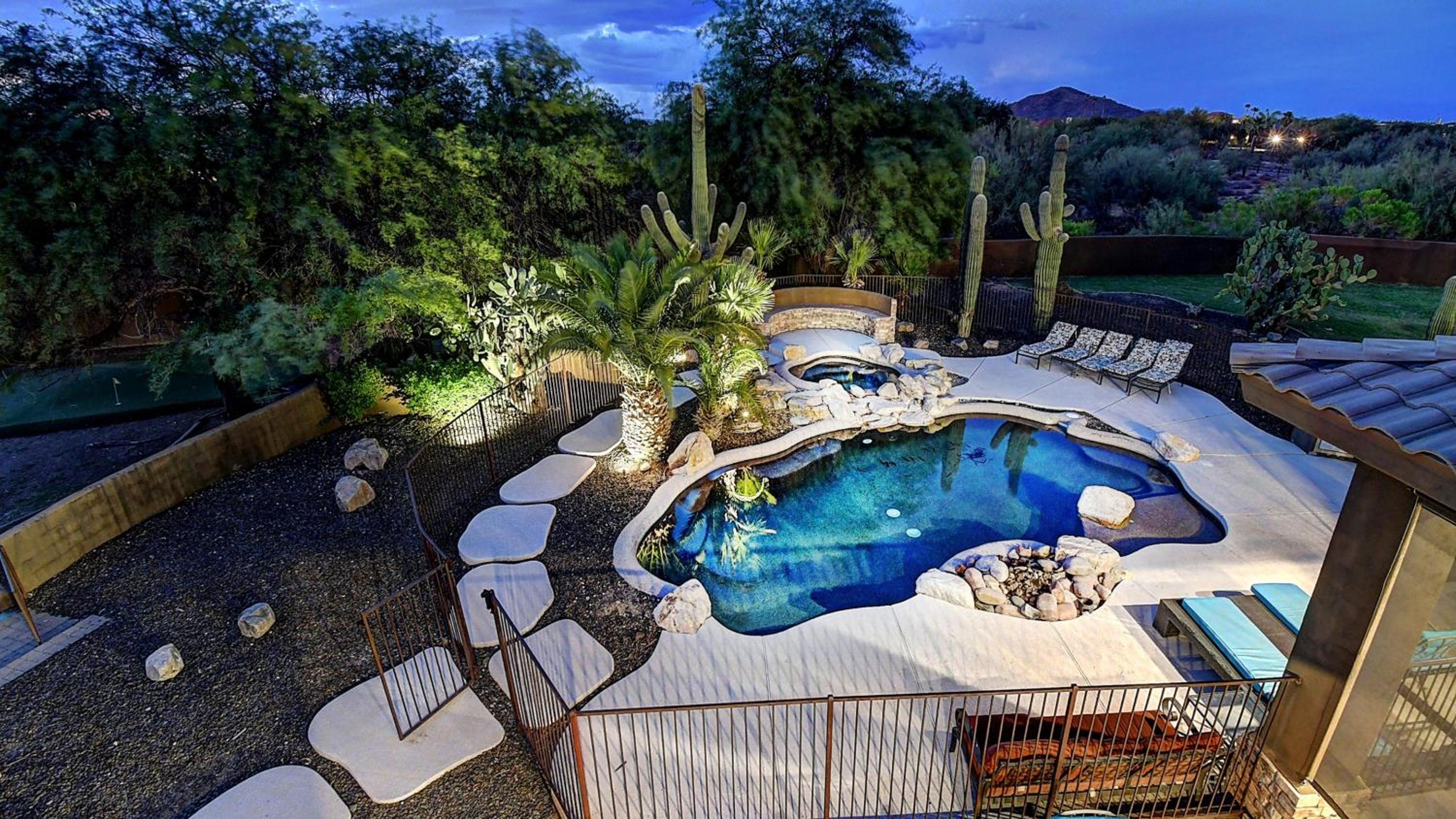 Custom Home 2 ACRES True Indoor-Outdoor Living