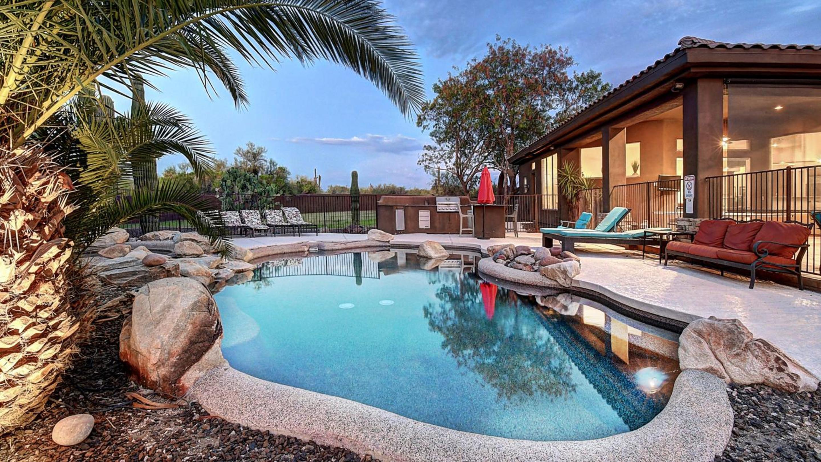 Custom Home 2 ACRES True Indoor-Outdoor Living