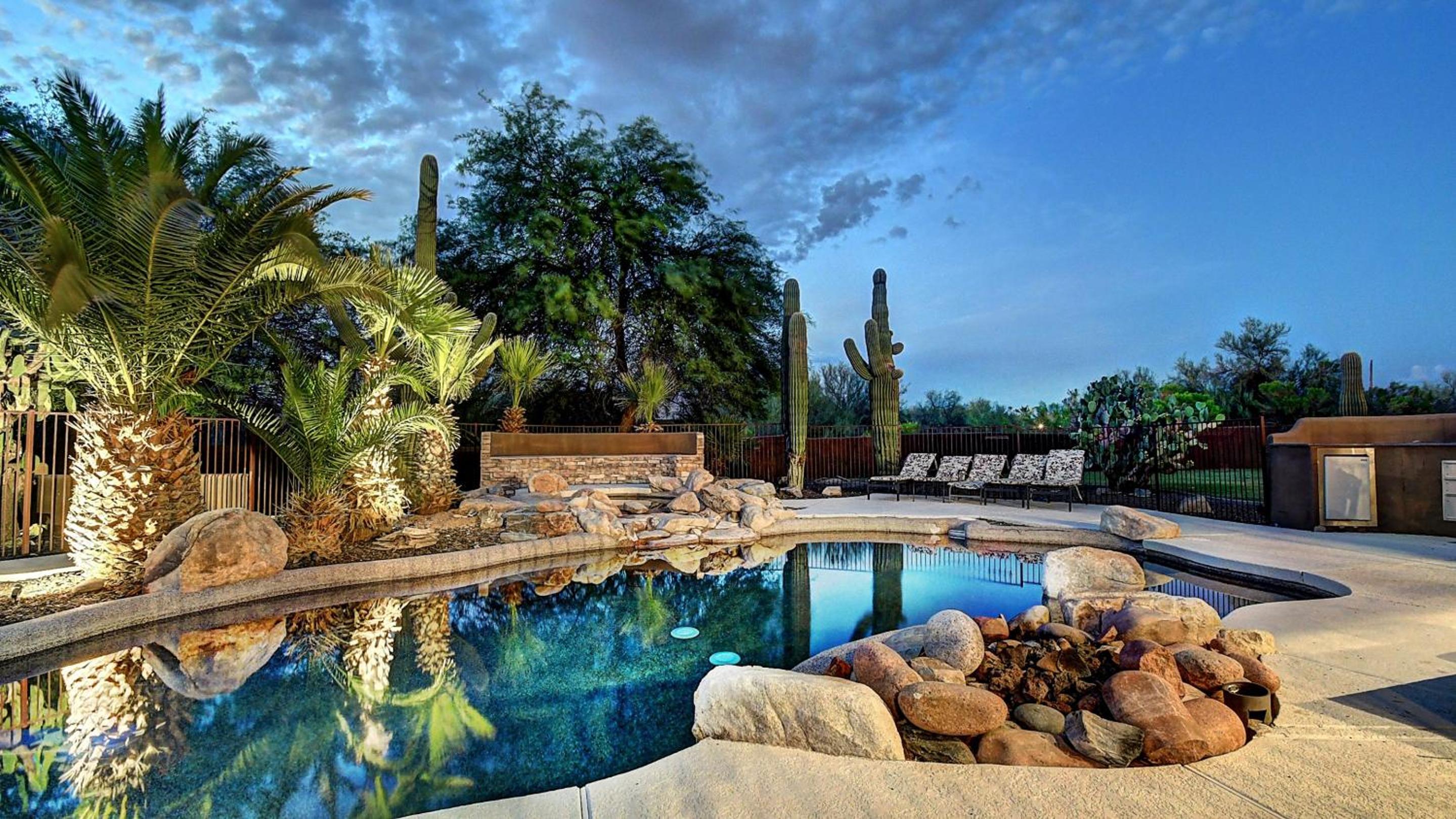 Custom Home 2 ACRES True Indoor-Outdoor Living