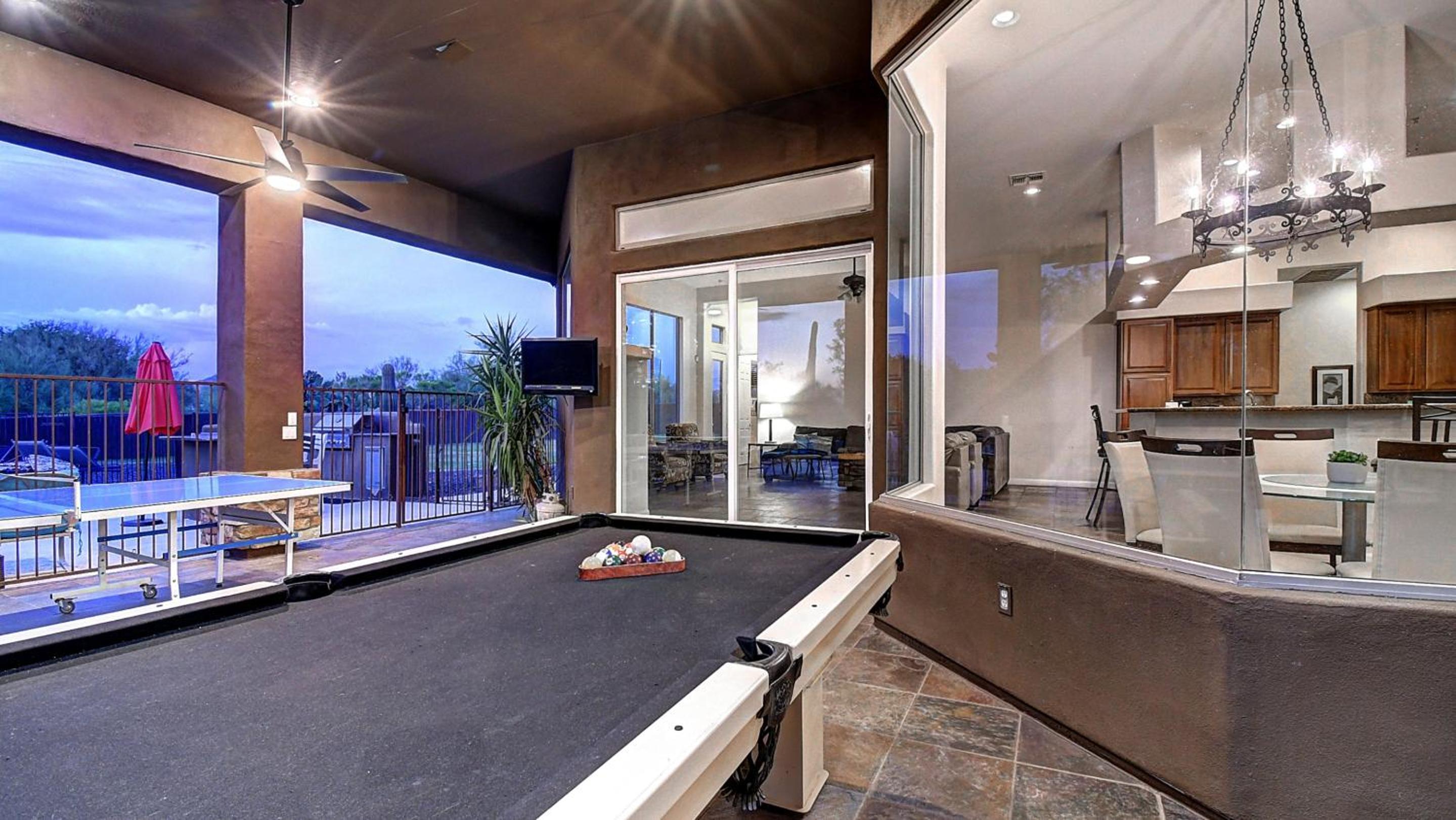 Custom Home 2 ACRES True Indoor-Outdoor Living