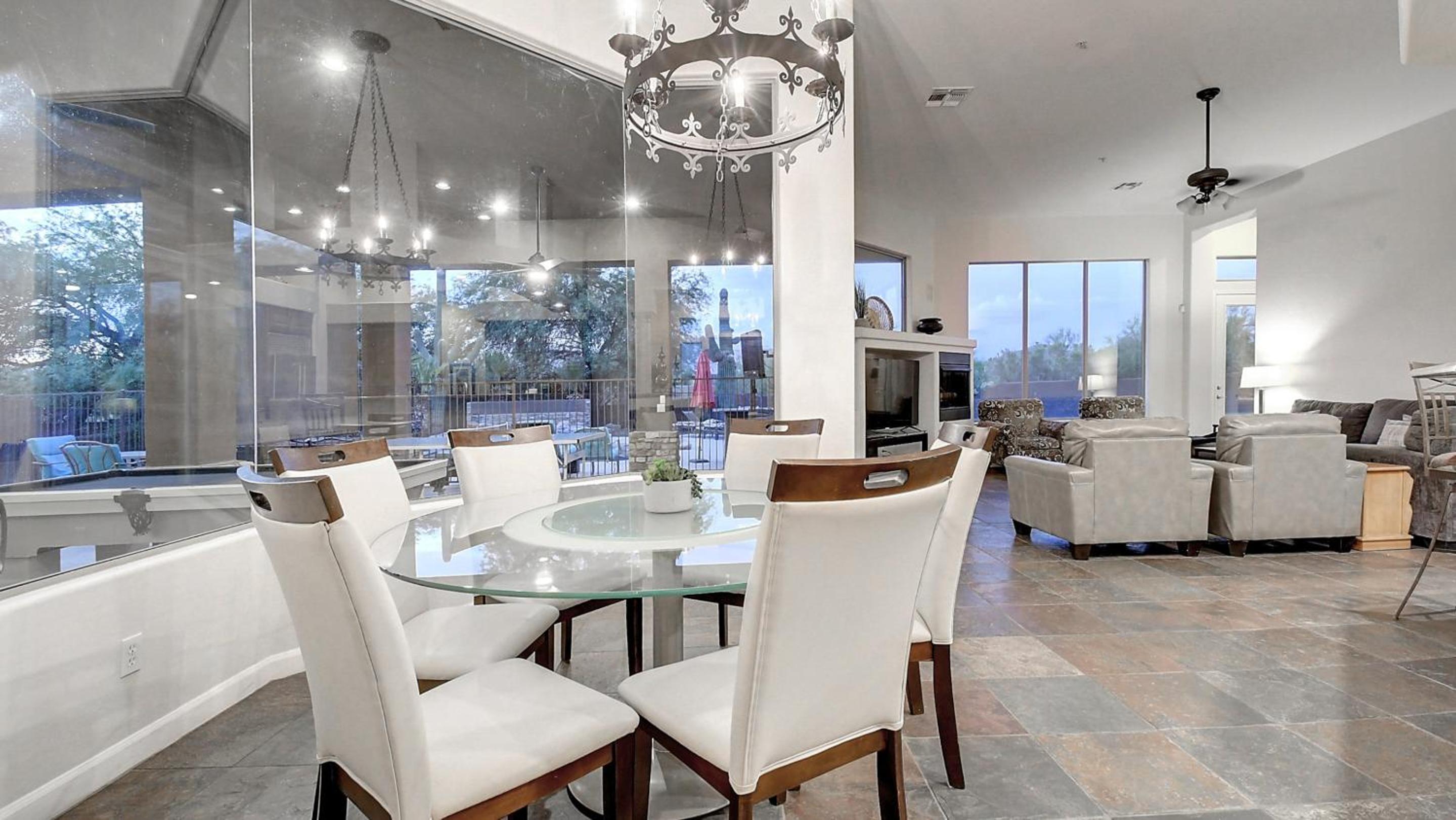 Custom Home 2 ACRES True Indoor-Outdoor Living