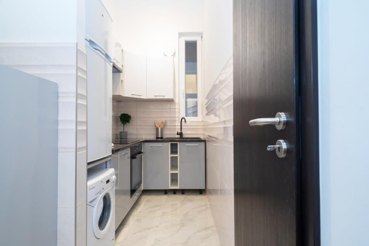Ultra central large stylish apartment