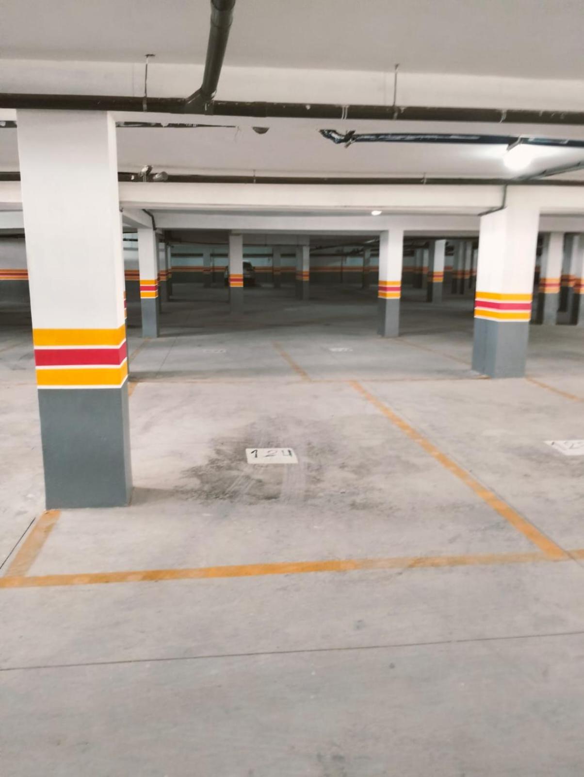 Val d'Or Appart Piscine & Clim - Parking privé