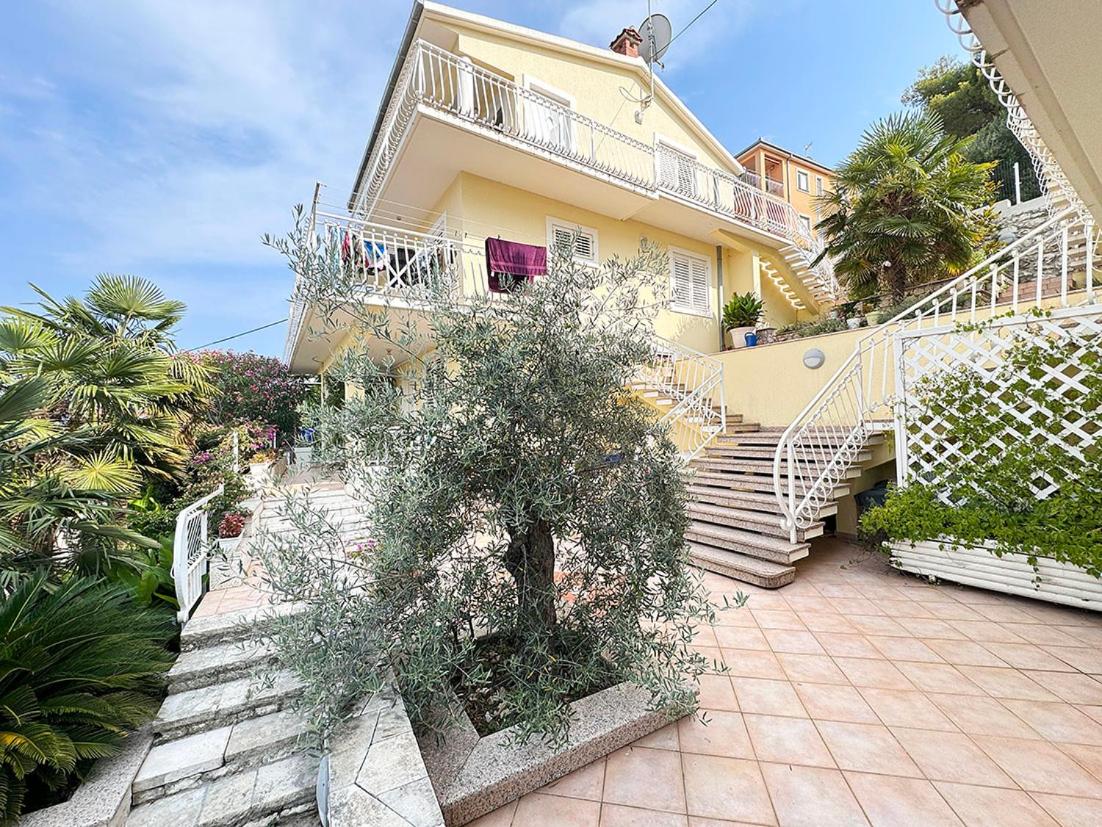 Antonio Apartments