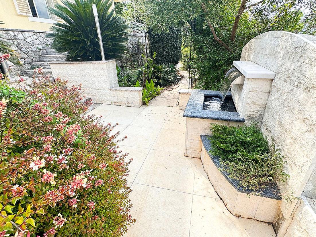 Antonio Apartments