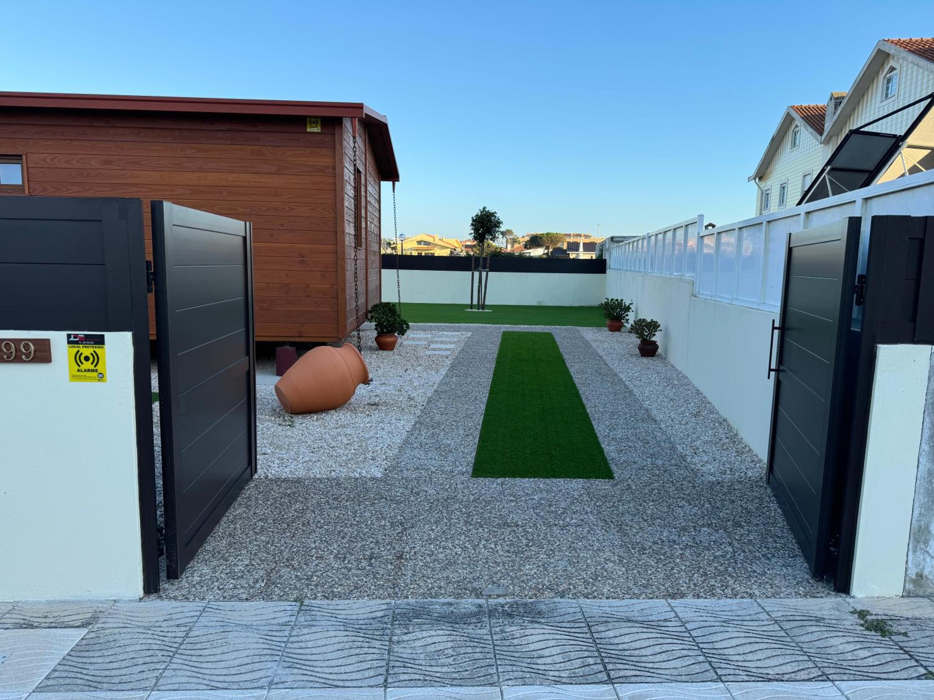 Acolhedora casa de férias T2 com espaço exterior view 2