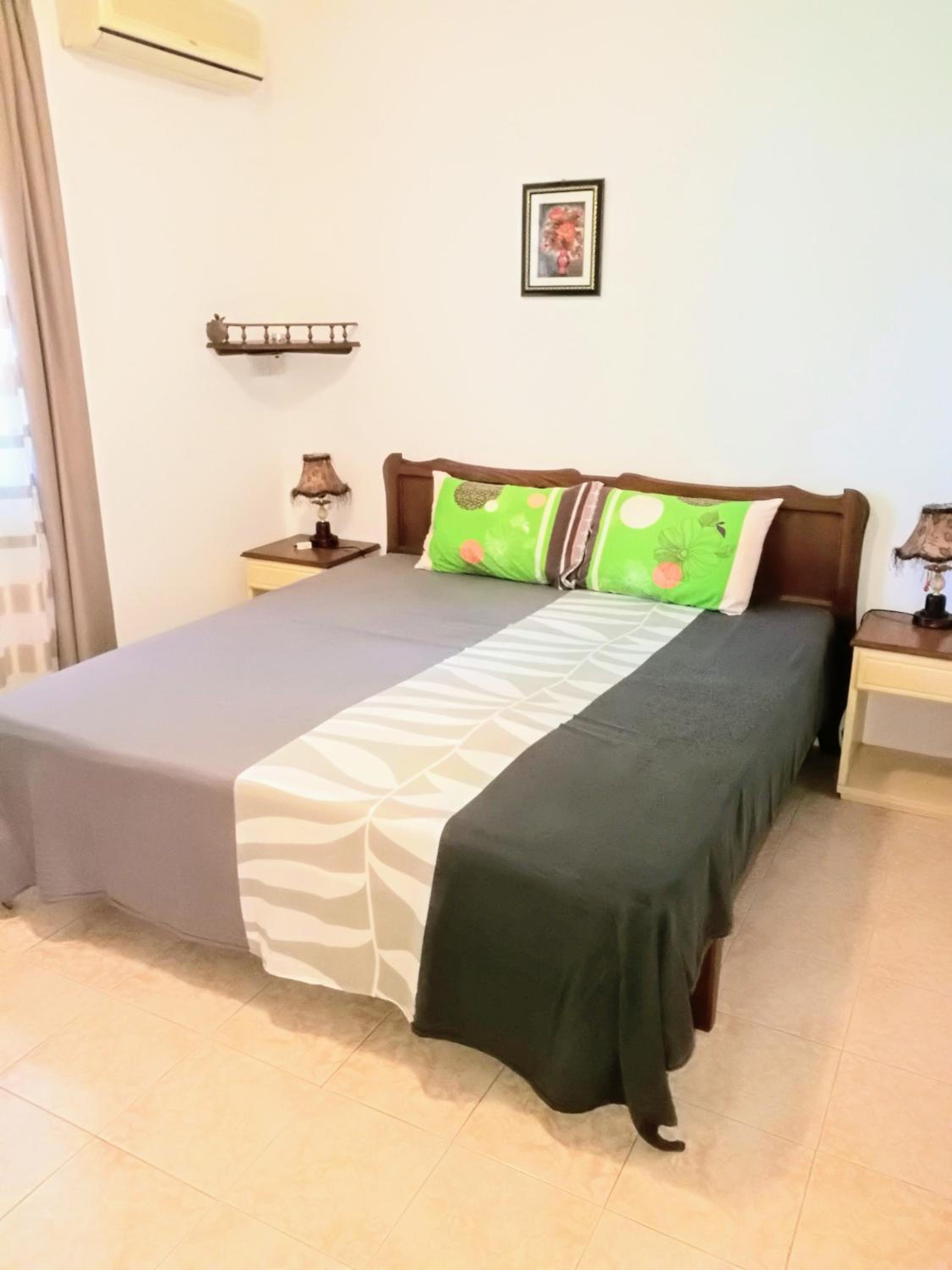 Spacious apartment in Flic en Flac, 115 m², mountain view view 3