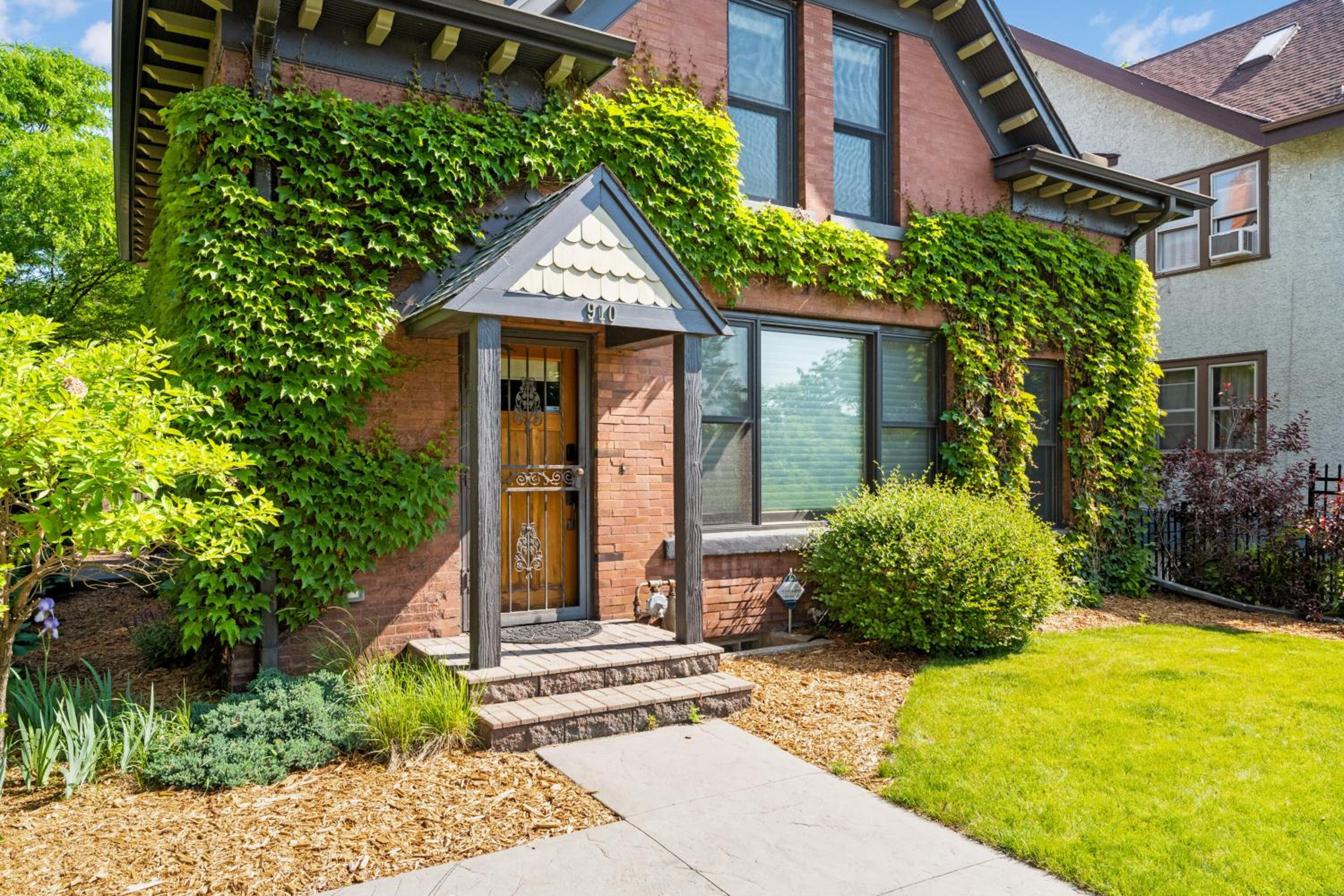 Ekman Carriage House