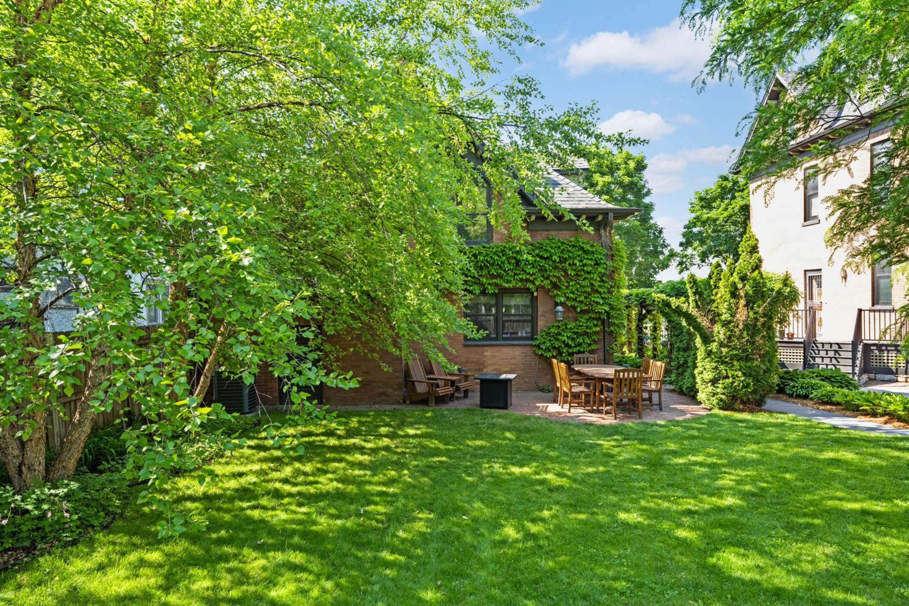 Ekman Carriage House