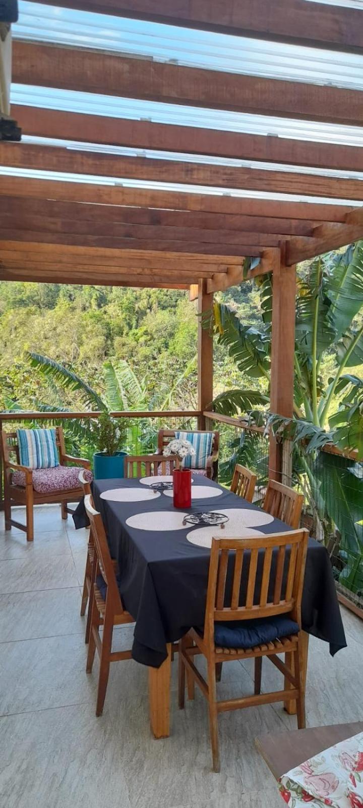 Hospedagem Bougainville