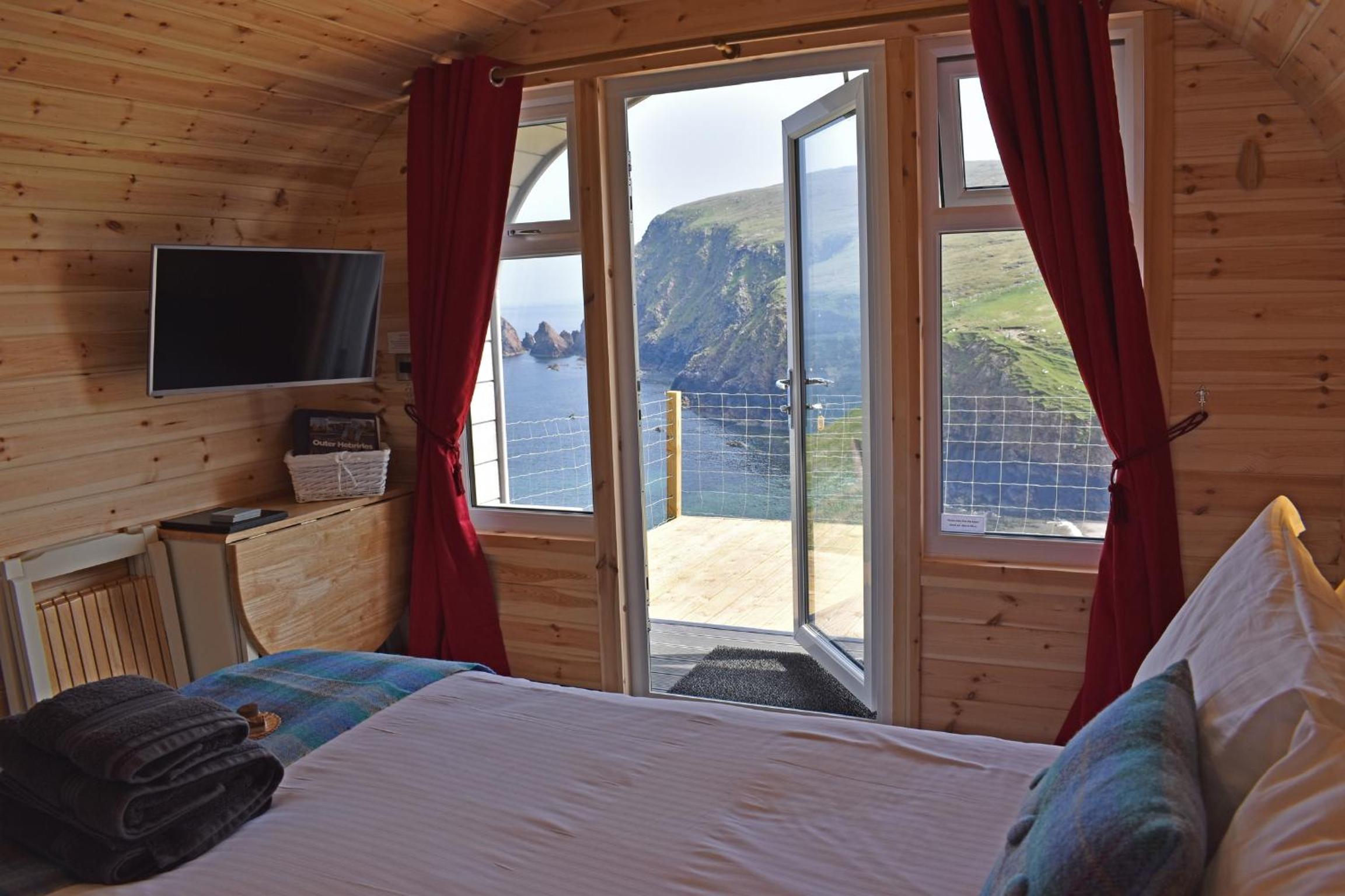 SEApods - Isle of Lewis - Luxury en-suite pods on the edge of the Atlantic Ocean view 2