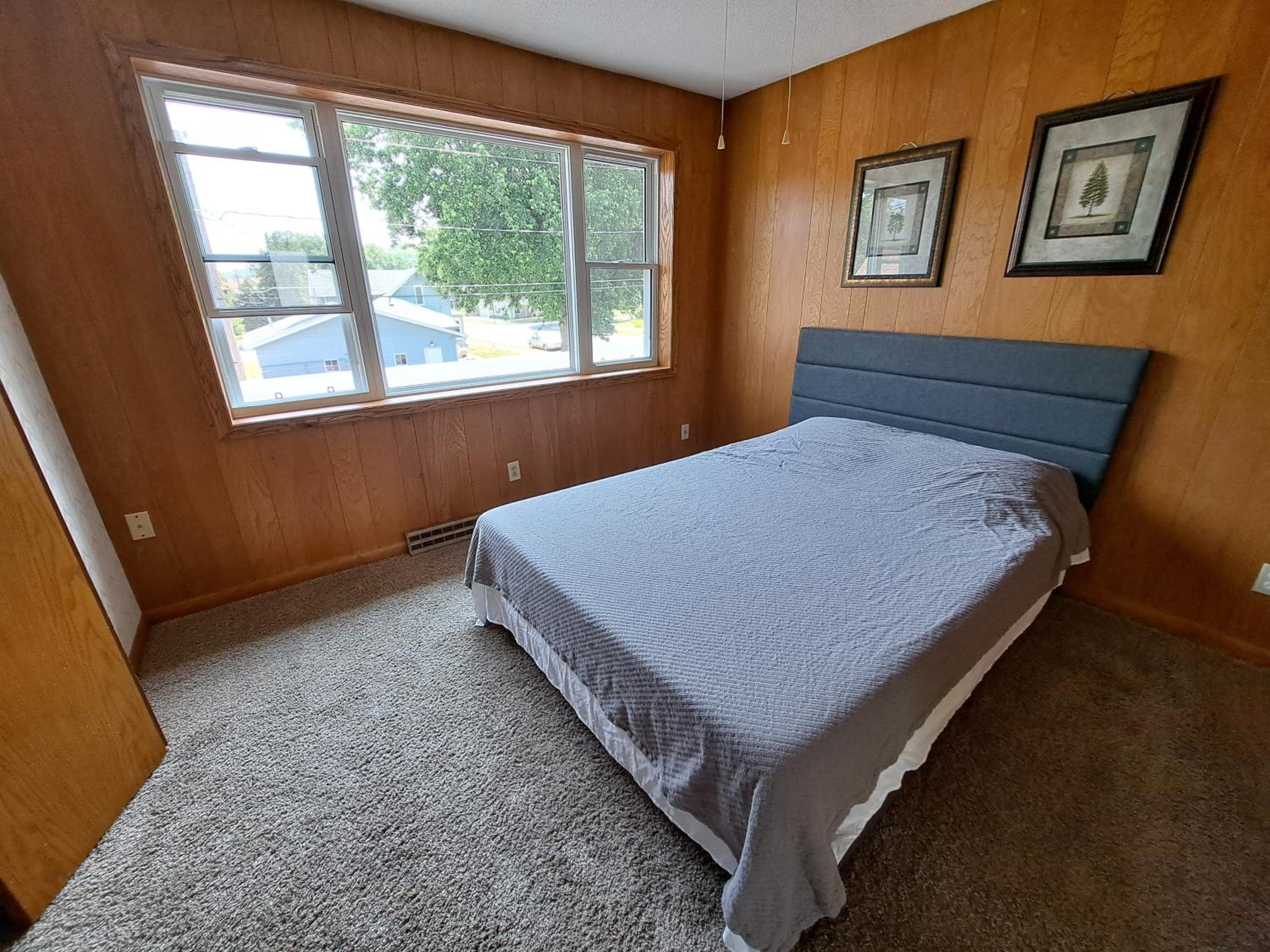 Cozy/spacious home near Whitewater