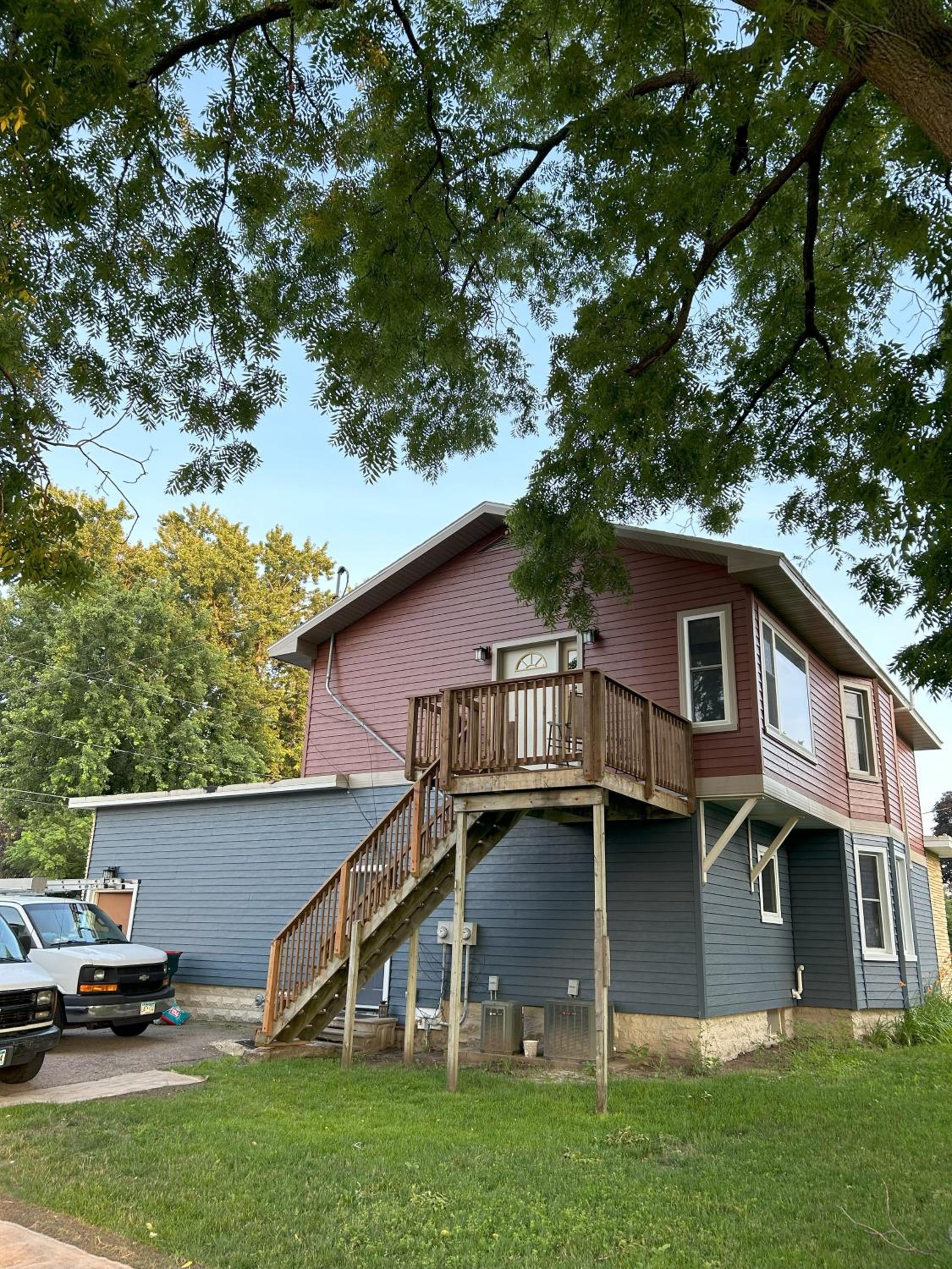 Cozy/spacious home near Whitewater