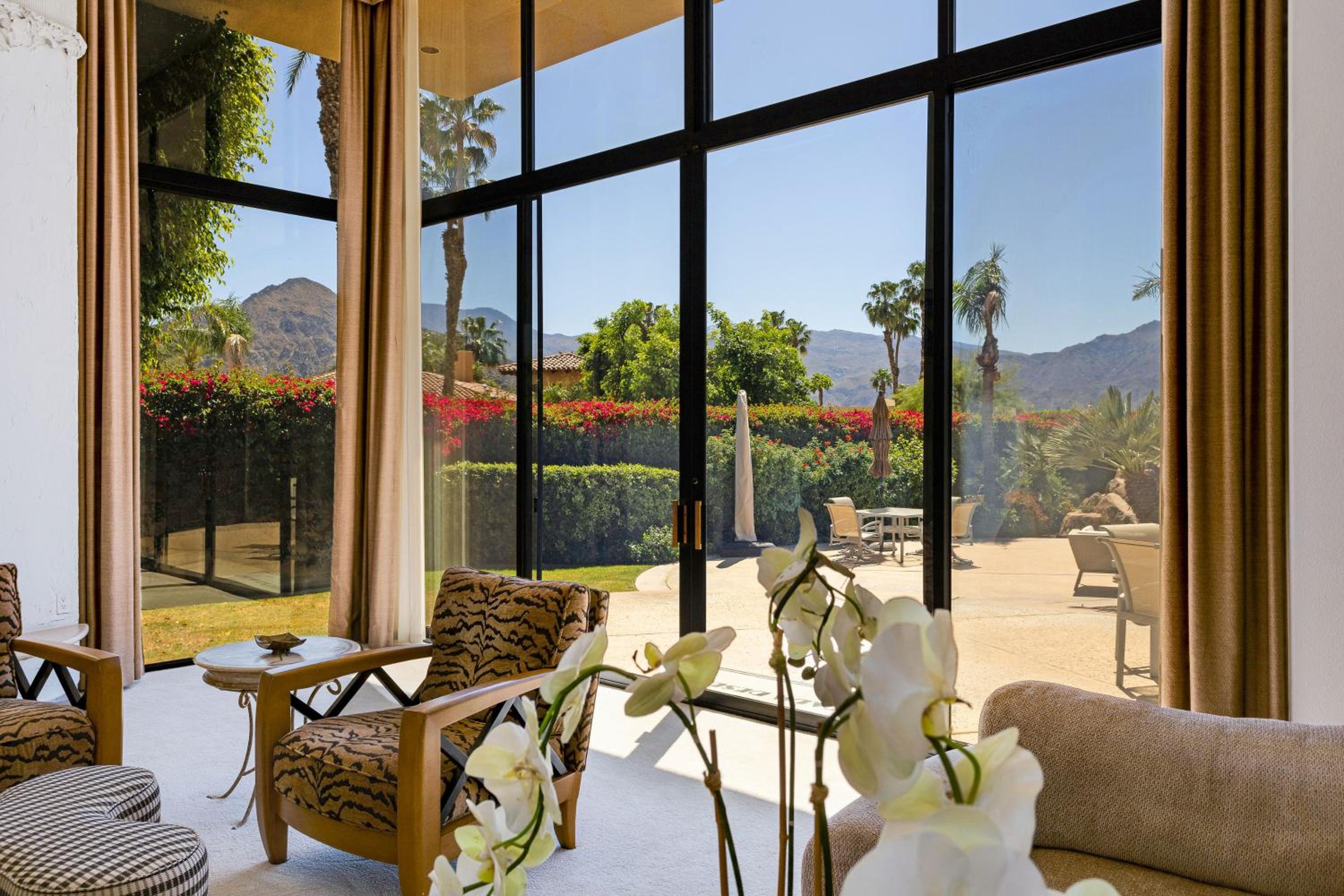 The Estancias, Compound in La Quinta on a 1 acre lot Ultimate Privacy view 3