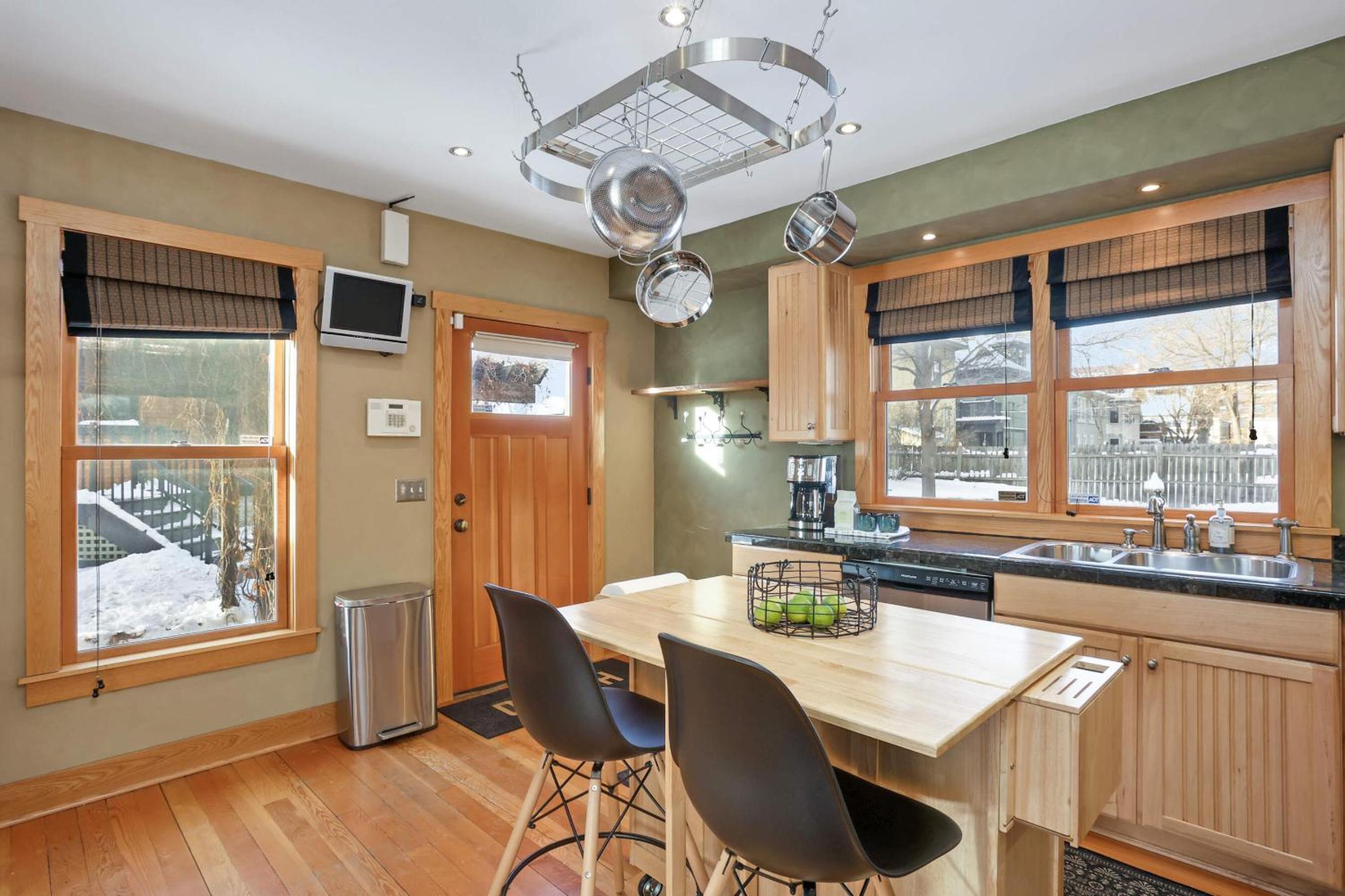 Ekman Carriage House