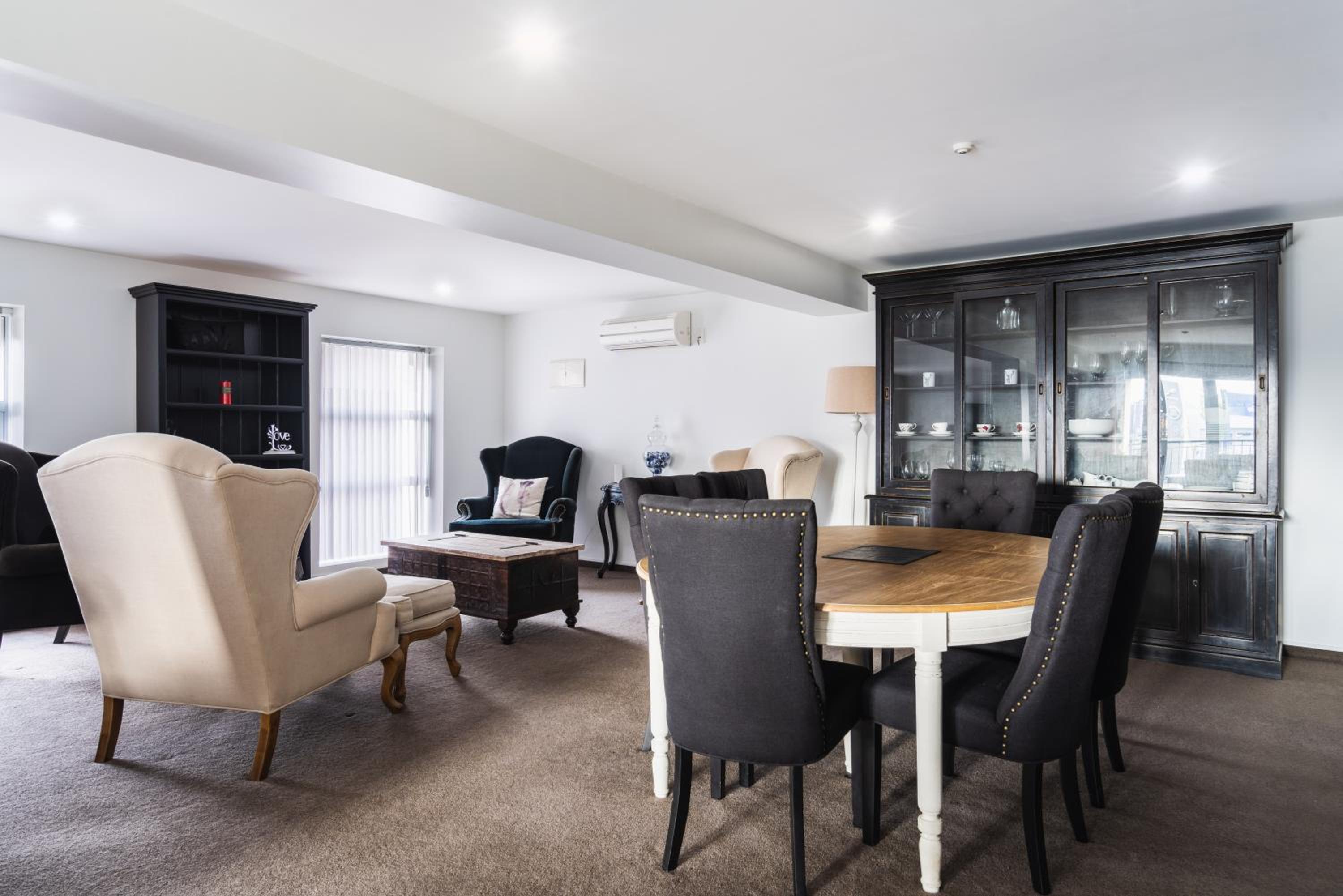 Manor Place Stays- Apartment Two