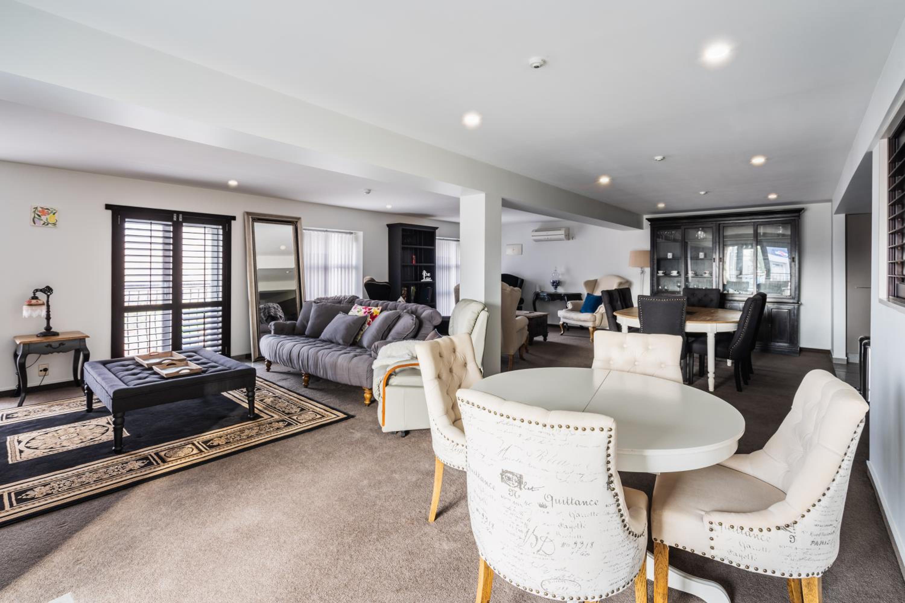 Manor Place Stays- Apartment Two