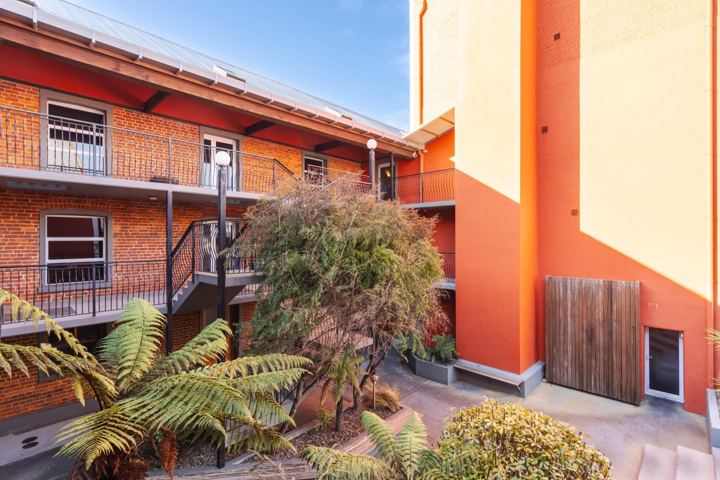 Manor Place Stays- Apartment Two