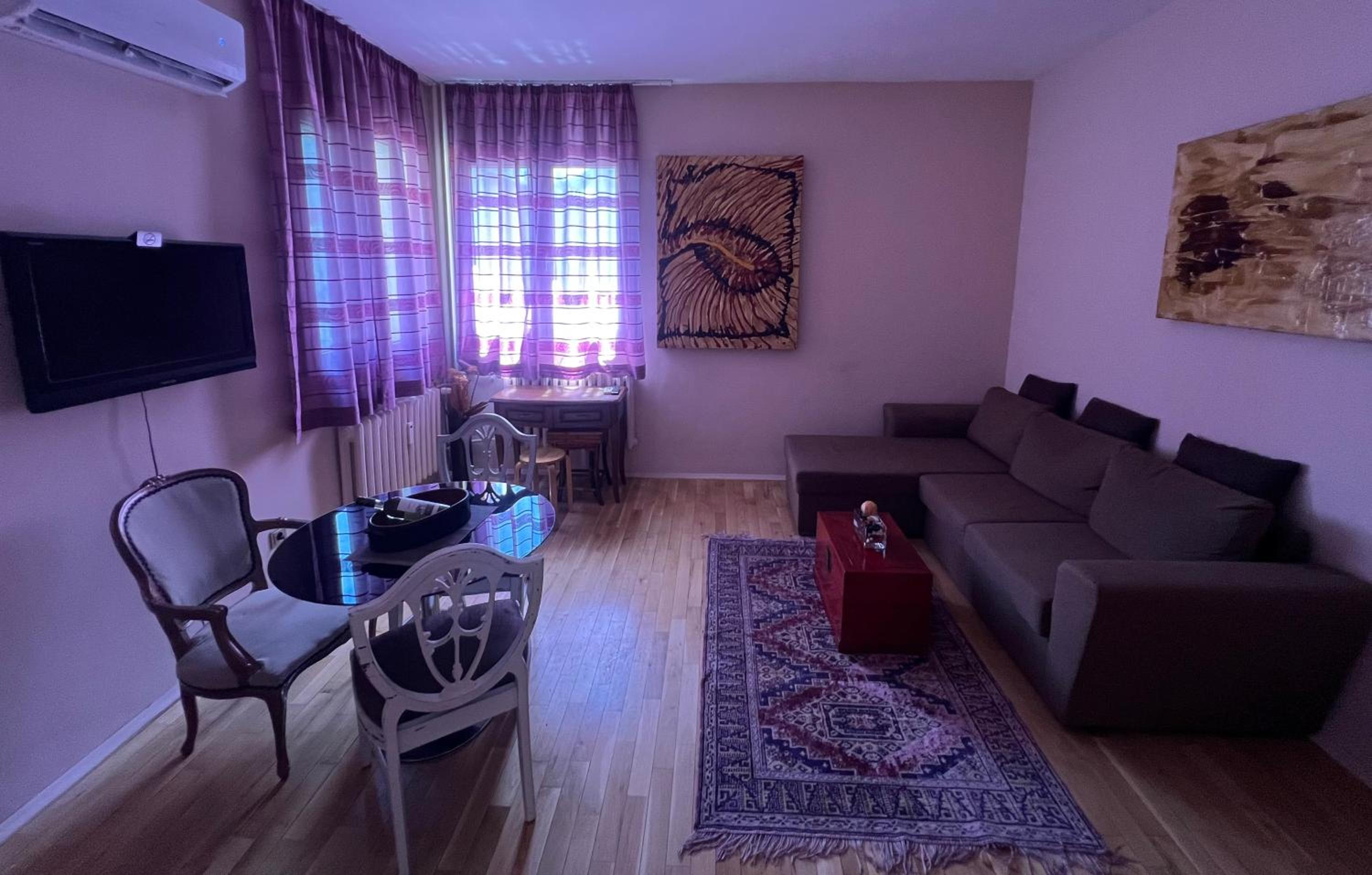 Sofia Downtown Stylish Stays