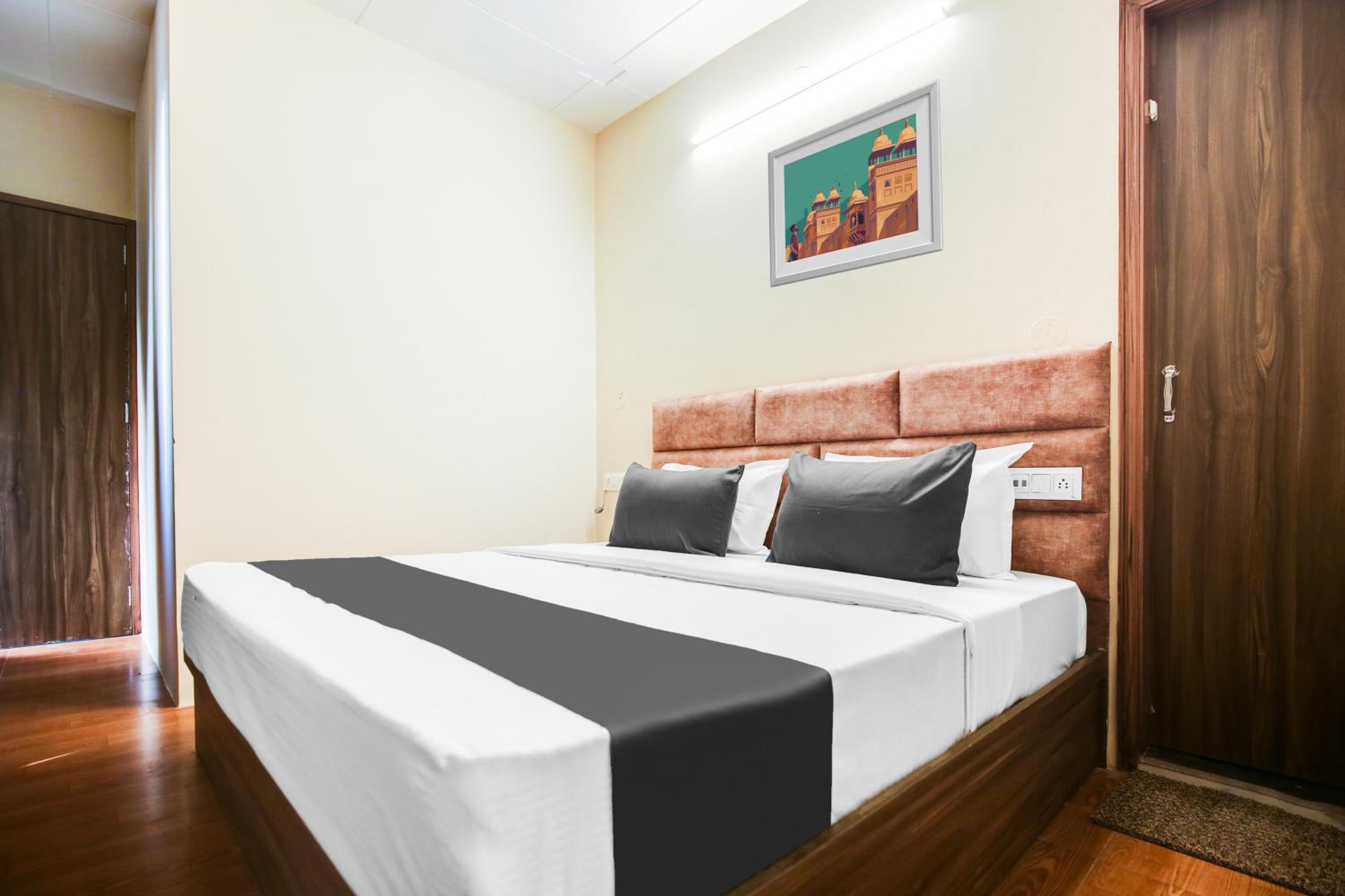 Hotel O GRACE RESIDENCY view 4