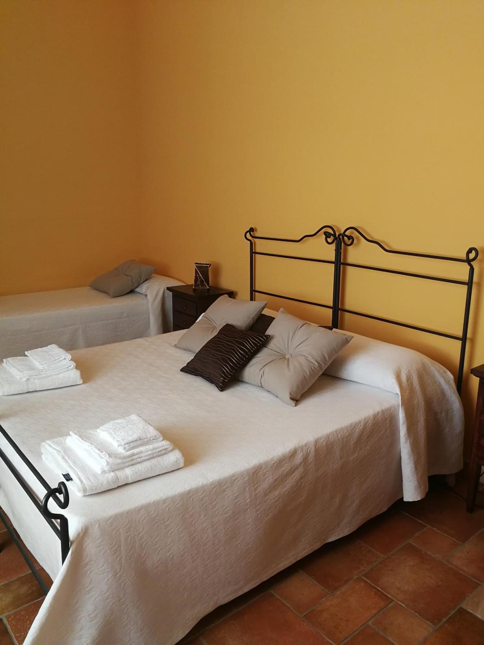 Spacious Apartment in Montallegro with Stunning Views view 3